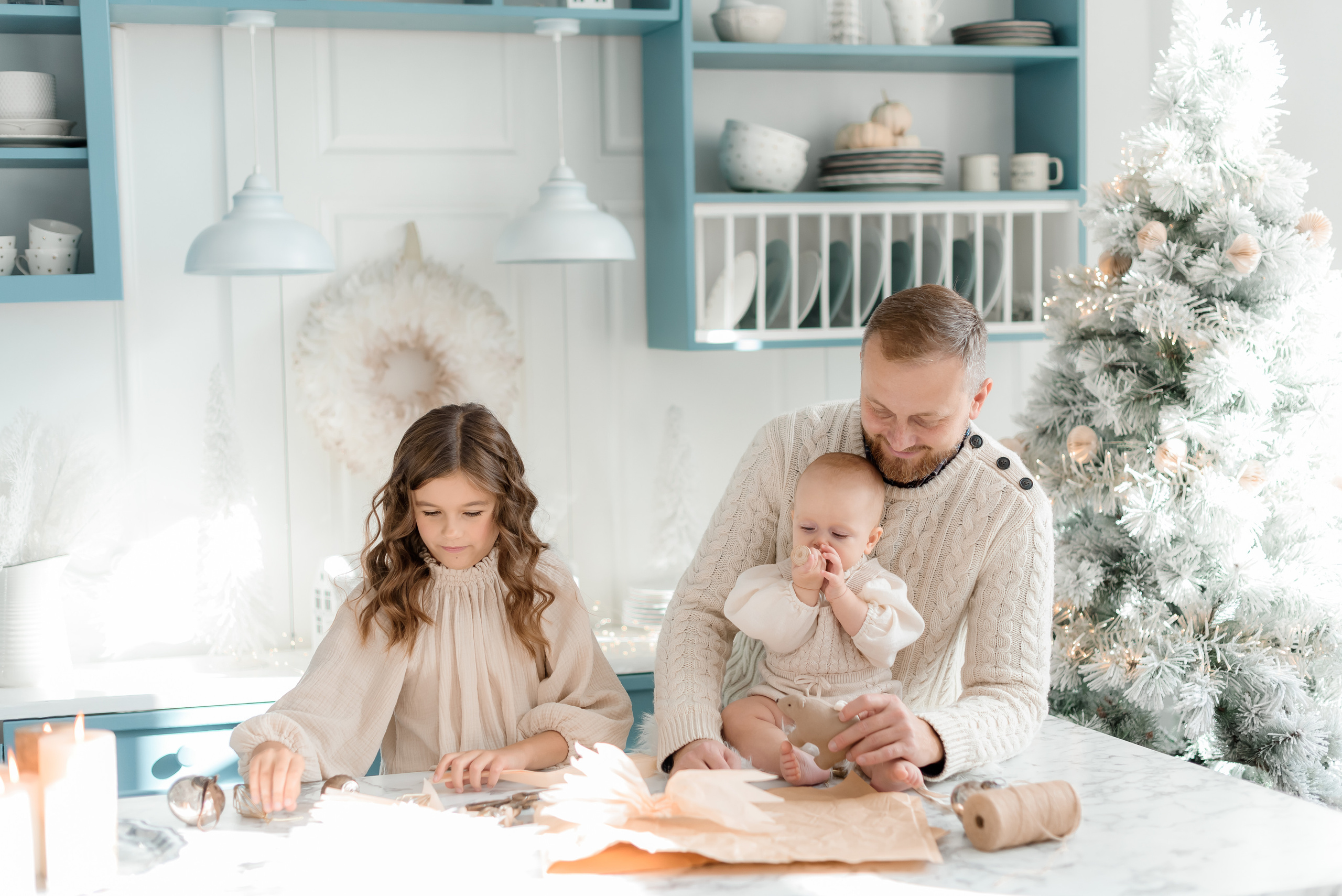 Новорічна сімейна зйомка. МонохромСтудио. Сімейний та дитячий фотограф в Києві та Ірпені Тетяна Чайка