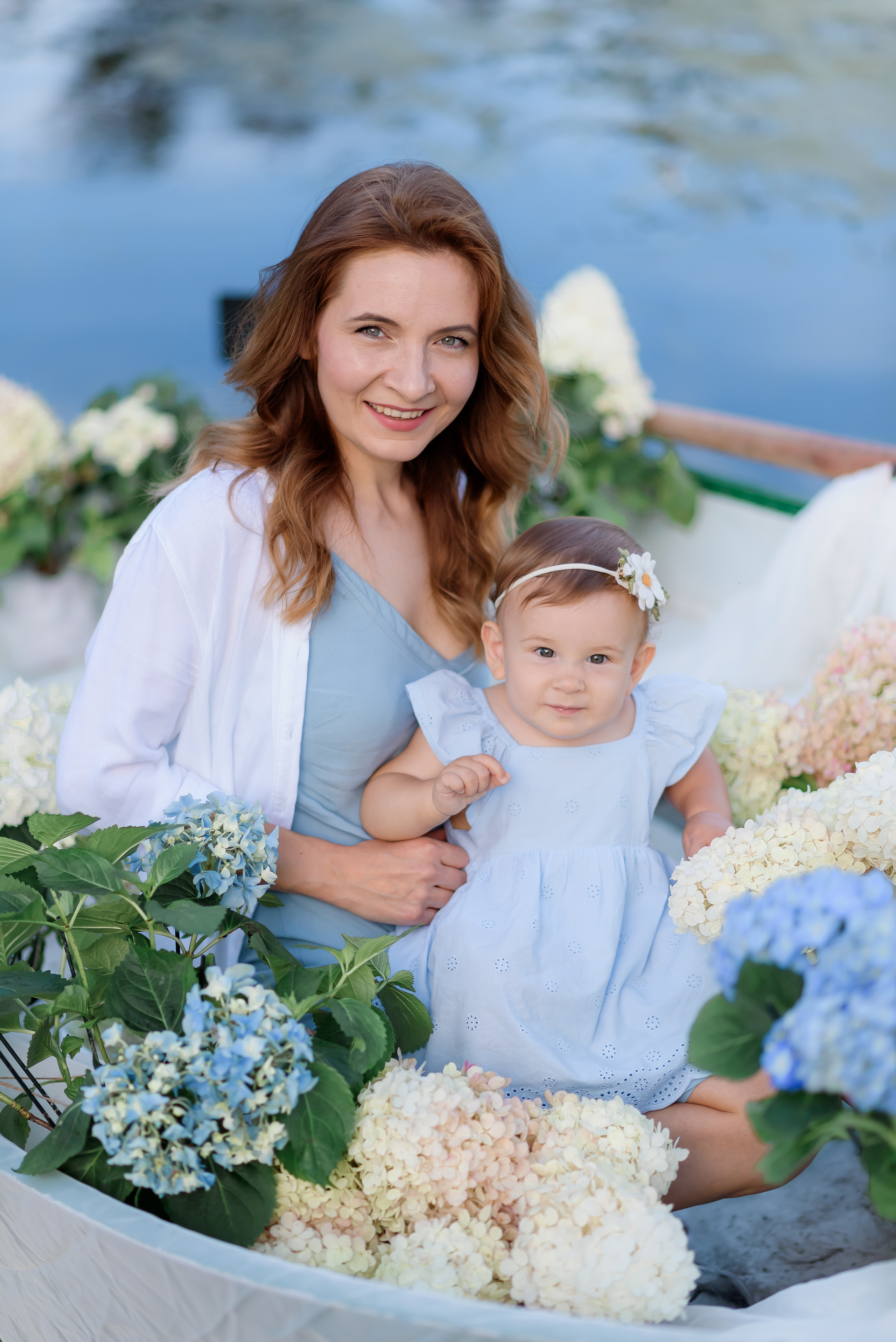 Човен з гортензіями. Сімейний та дитячий фотограф в Києві та Ірпені Тетяна Чайка