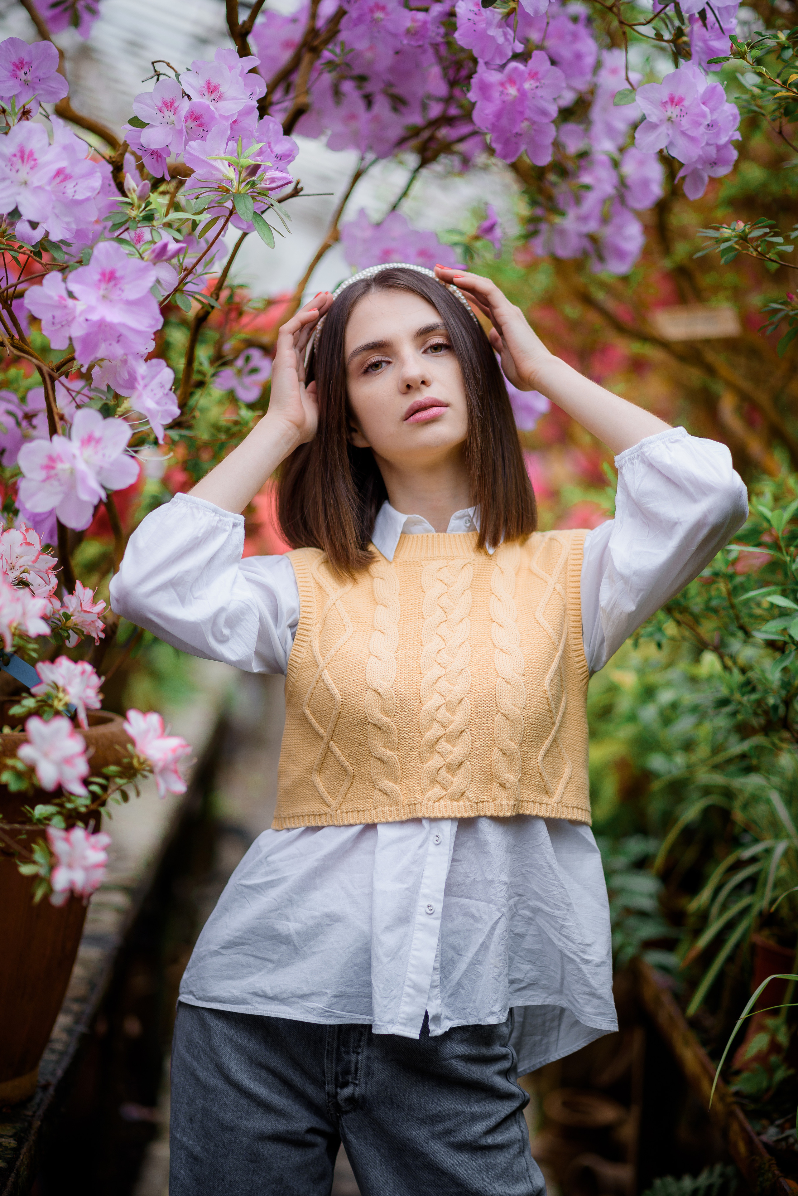 Богдана в азаліях. Сімейний та дитячий фотограф в Києві та Ірпені Тетяна Чайка