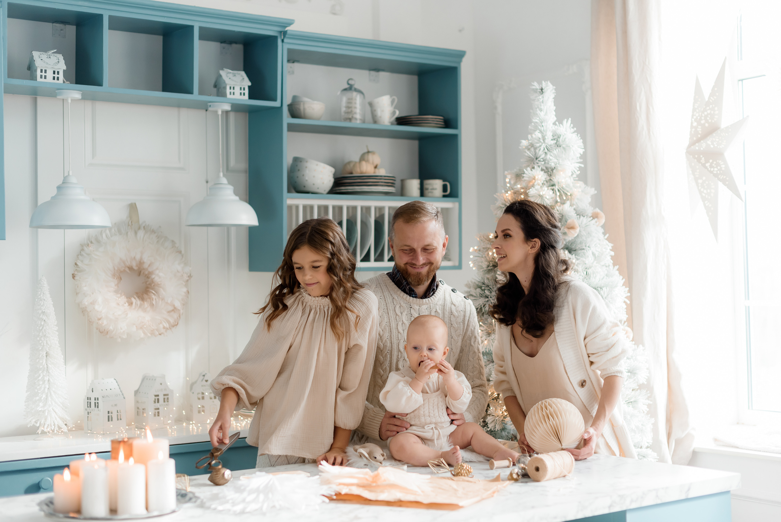 Новорічна сімейна зйомка. МонохромСтудио. Сімейний та дитячий фотограф в Києві та Ірпені Тетяна Чайка