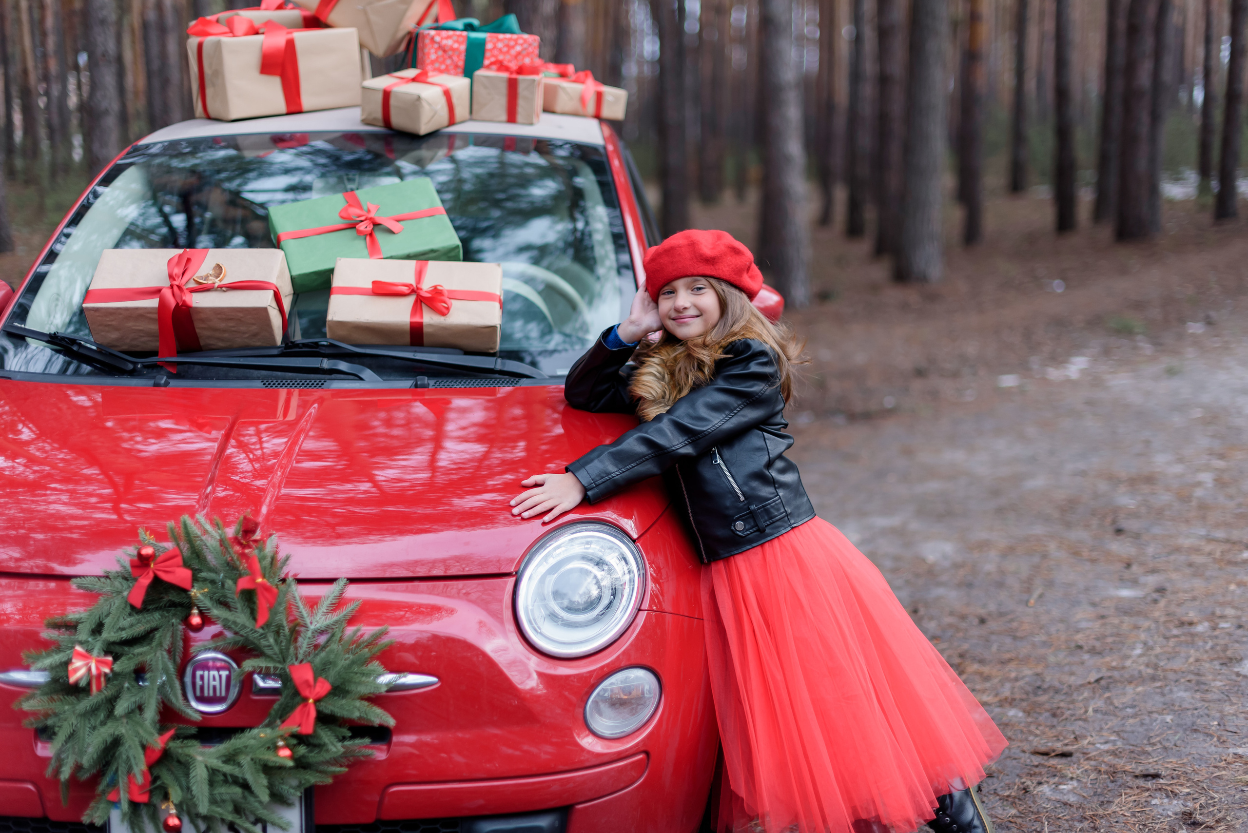 Новорічний з червоною машинкою. Сімейний та дитячий фотограф в Києві та Ірпені Тетяна Чайка