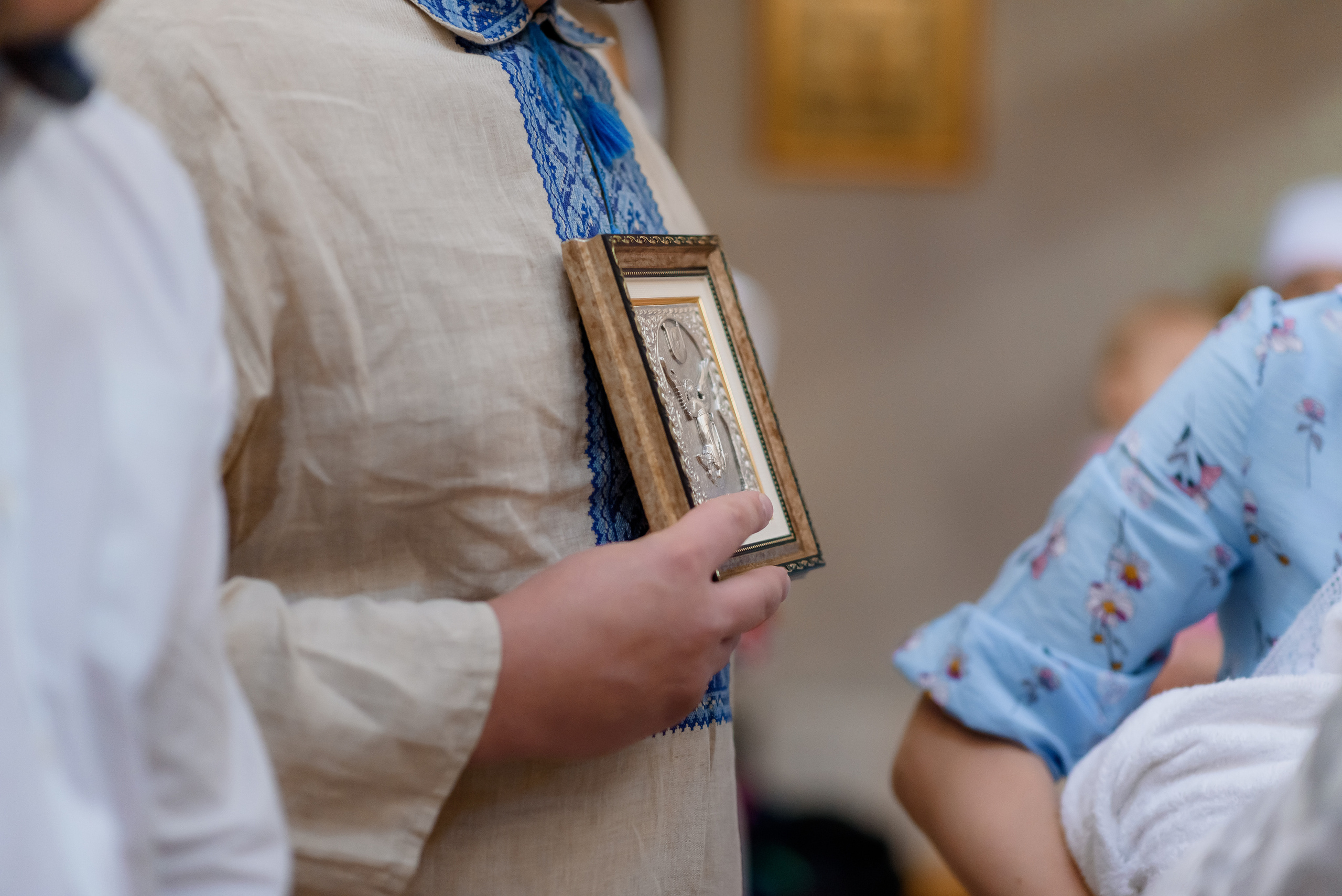 Хрещення Ельдара. Ірпінь. Храм священномученика Володимира (ЦП). Сімейний та дитячий фотограф в Києві та Ірпені Тетяна Чайка