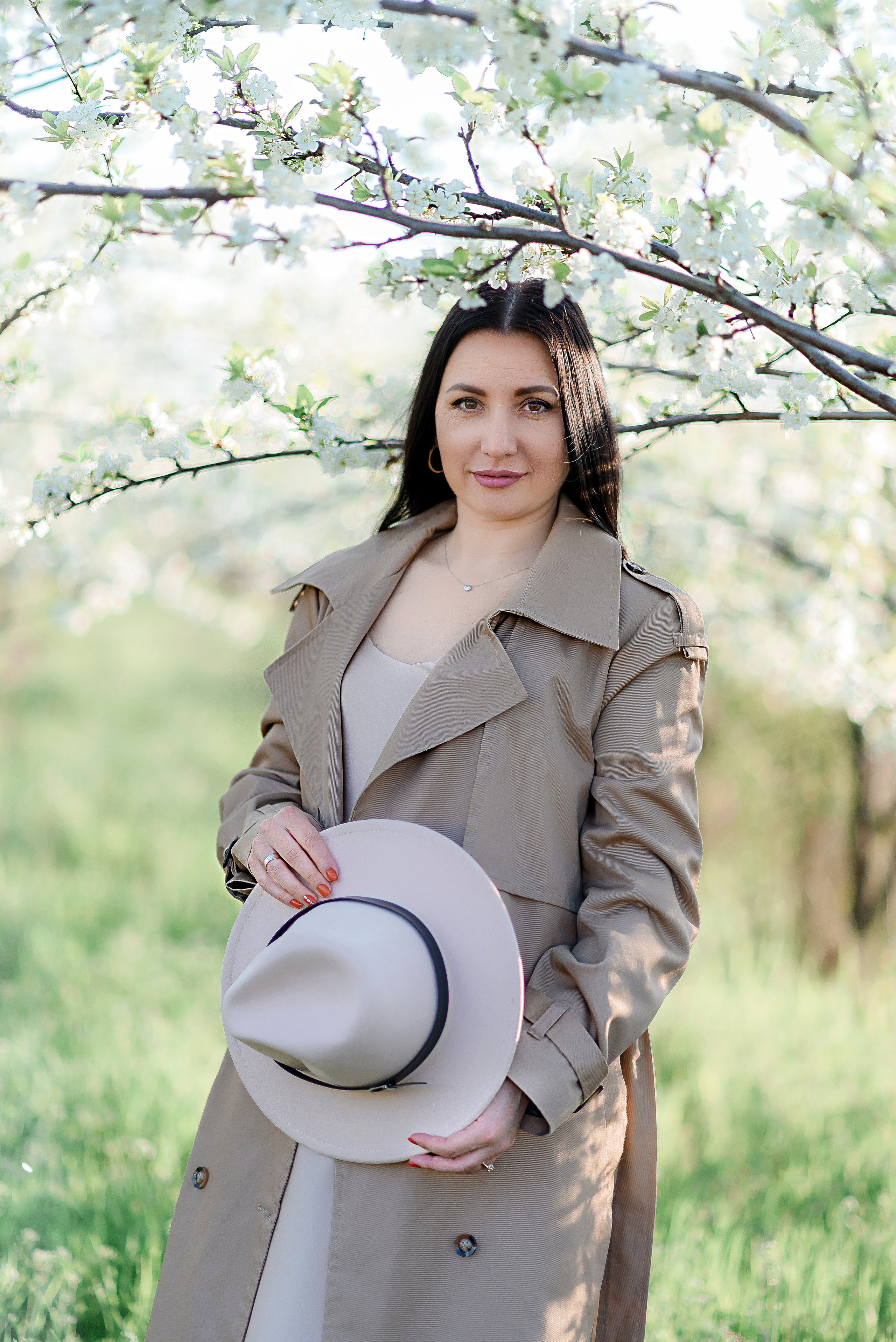 Фотосесія у квітучому саду. Сімейний та дитячий фотограф в Києві та Ірпені Тетяна Чайка