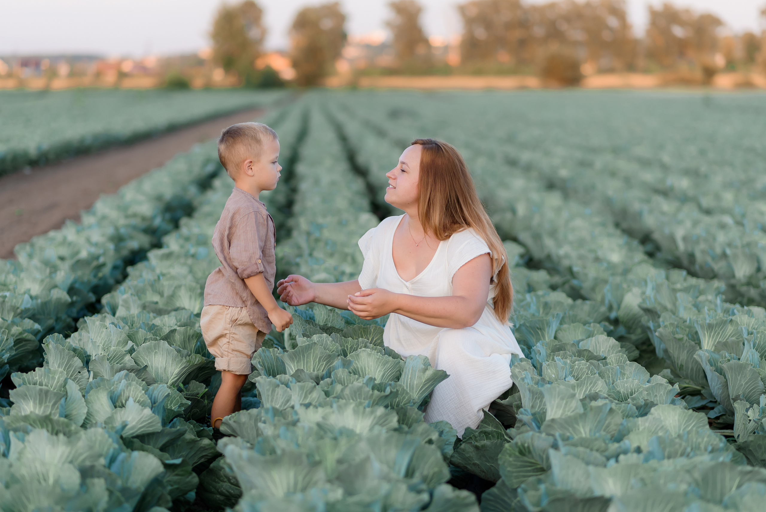 Сімейна в капусті. Надя з родиною. Сімейний та дитячий фотограф в Києві та Ірпені Тетяна Чайка