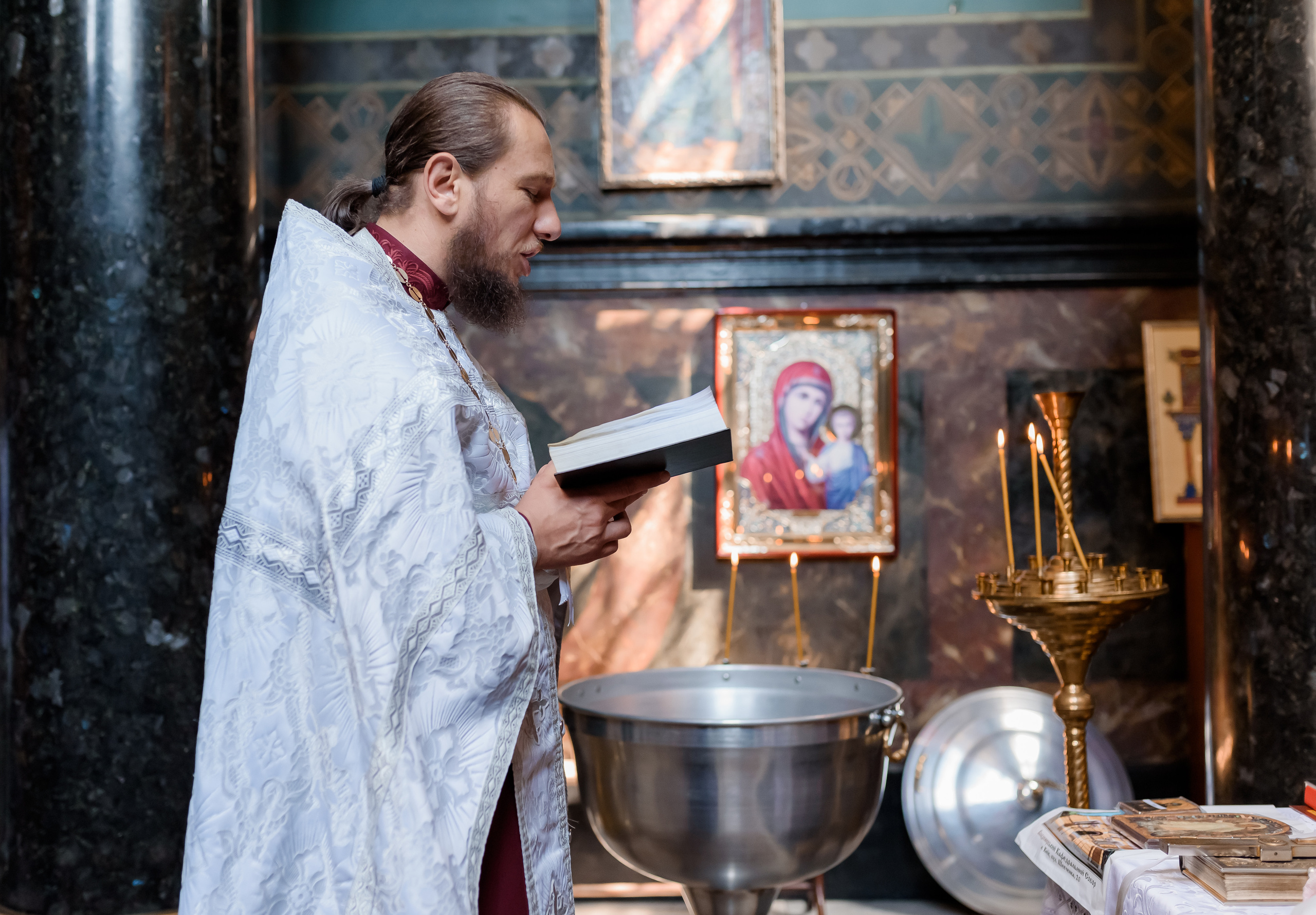 Хрещення Кіри. Володимирський Собор. Сімейний та дитячий фотограф в Києві та Ірпені Тетяна Чайка