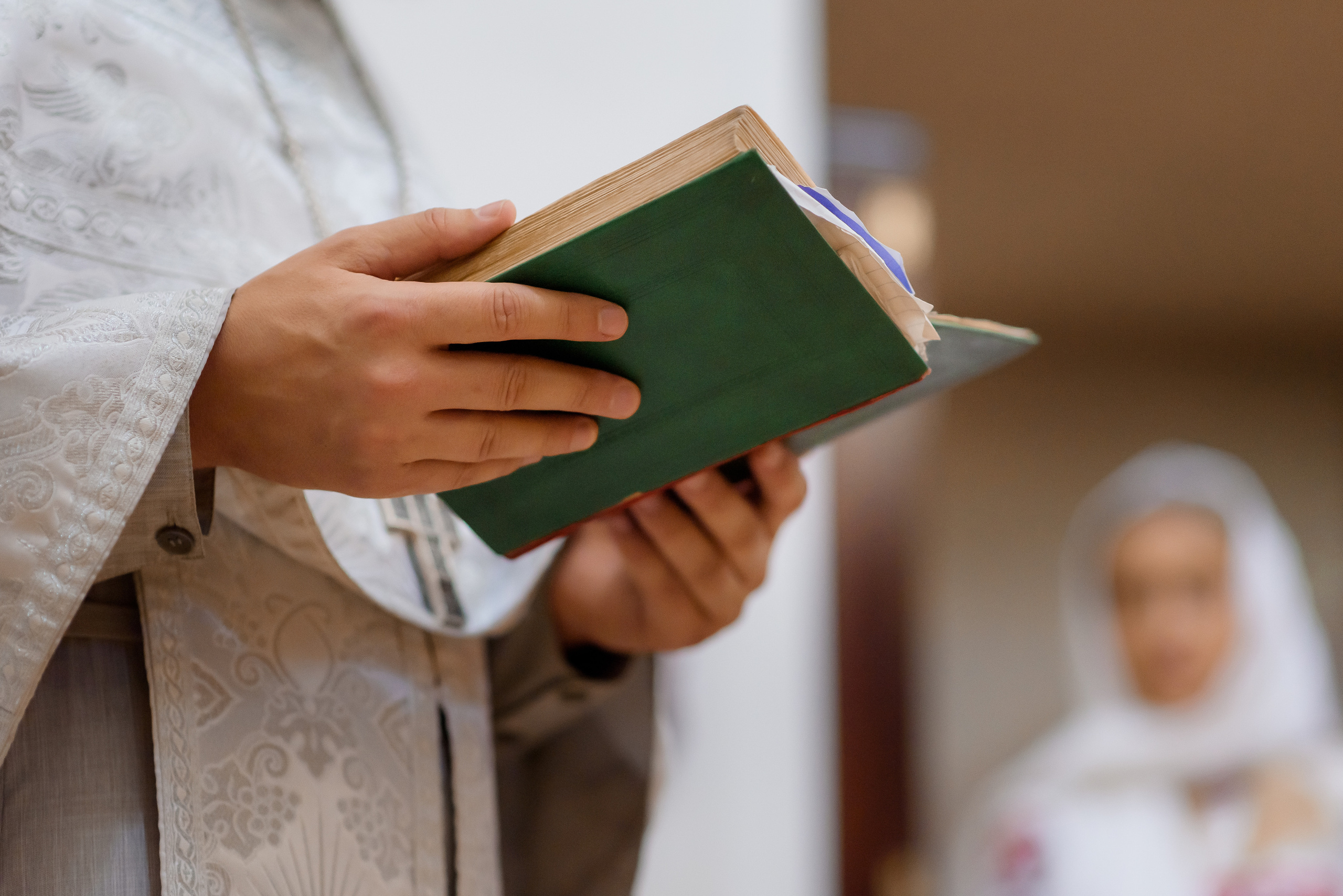 Хрещення Ельдара. Ірпінь. Храм священномученика Володимира (ЦП). Сімейний та дитячий фотограф в Києві та Ірпені Тетяна Чайка