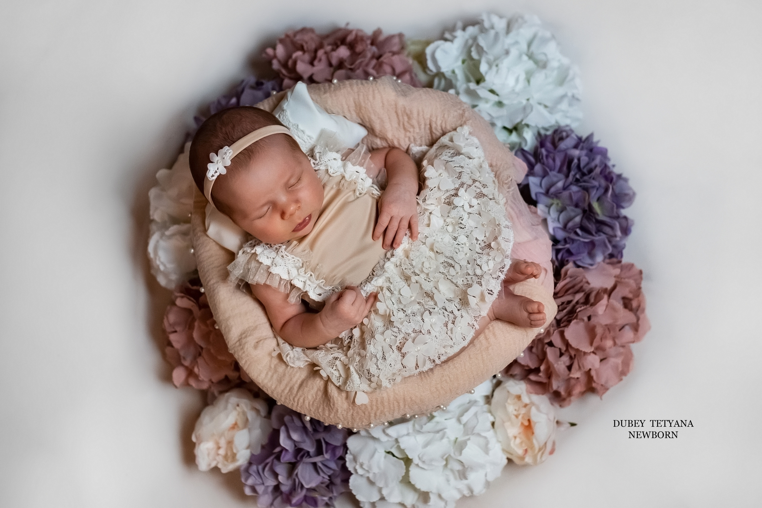 Focení novorozence miminek Praha a celé ČR, newborn photography Prague