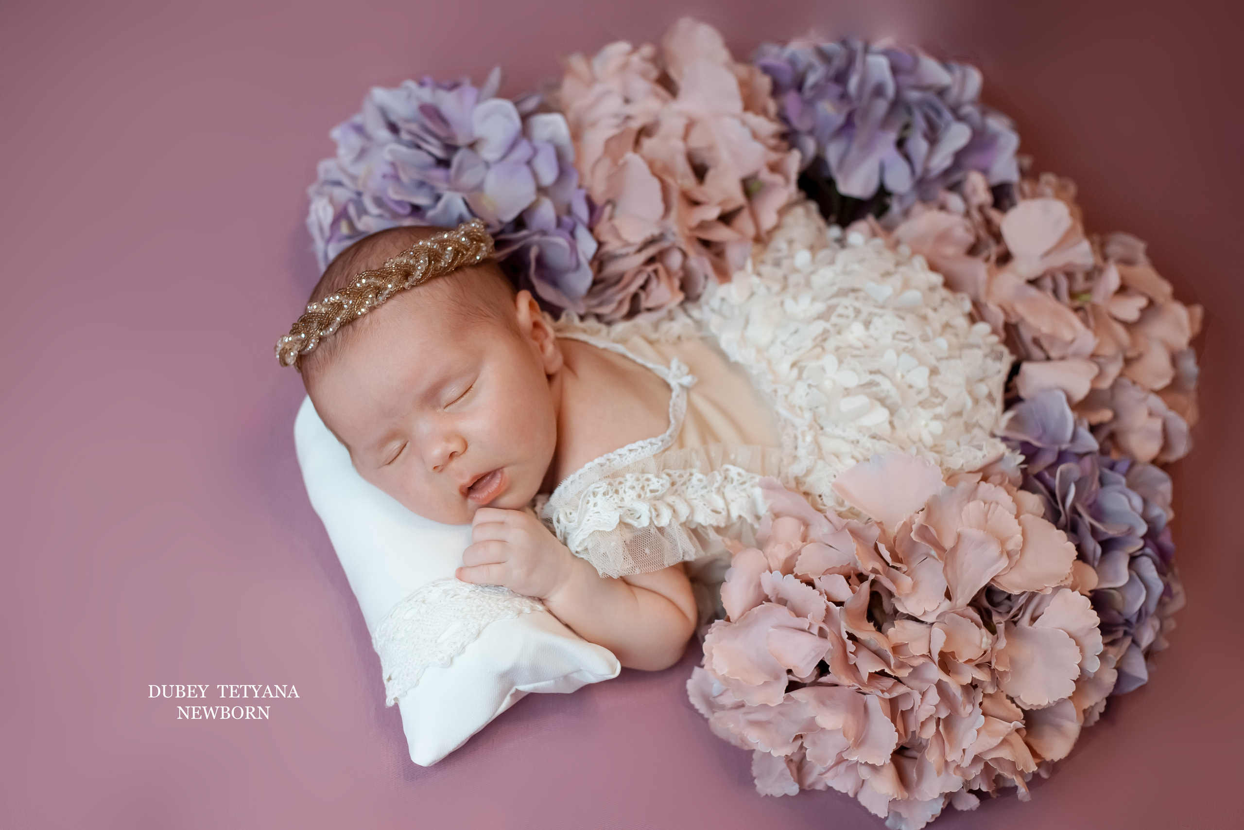 Focení novorozence miminek Praha a celé ČR, newborn photography Prague