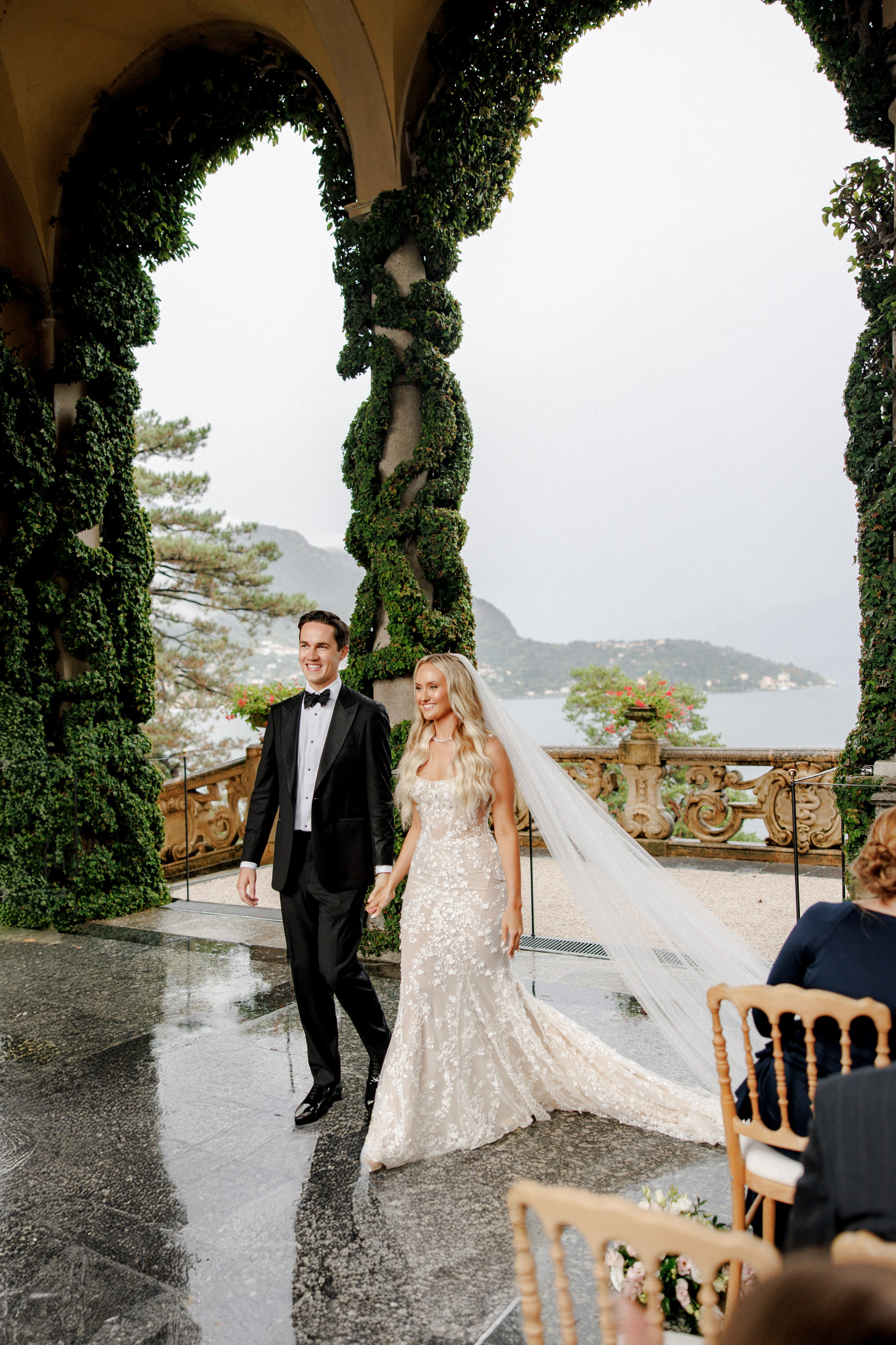 A Rainy September Wedding at Lake Como. Wedding and Family Photographer Switzerland and Italy. Valeria Diaz