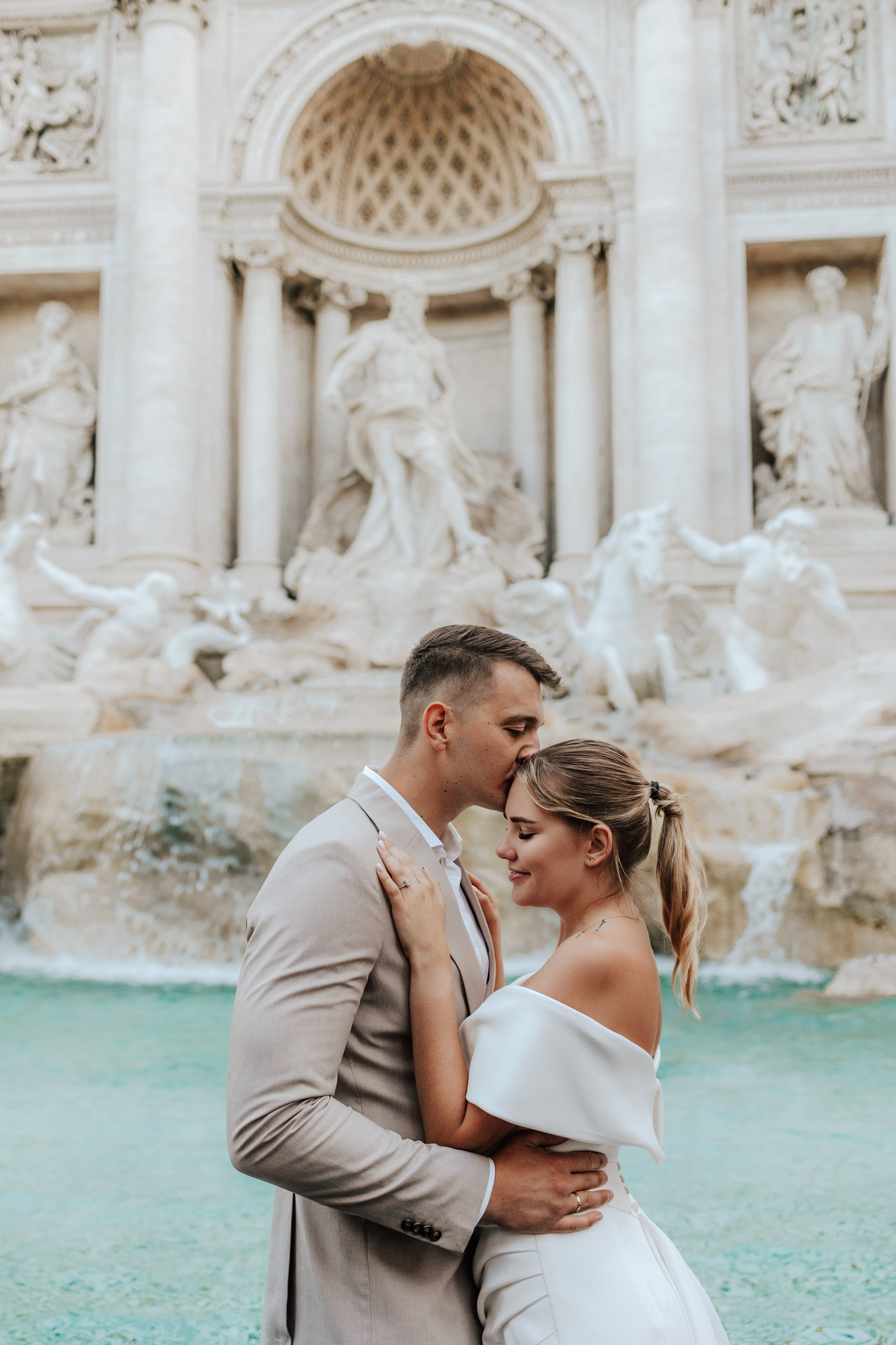 Rzym – pełen historii, ciepła i włoskiego temperamentu – stał się tłem dla wyjątkowej historii Klaudii i Michała 🤎. Fotograf Siedlce