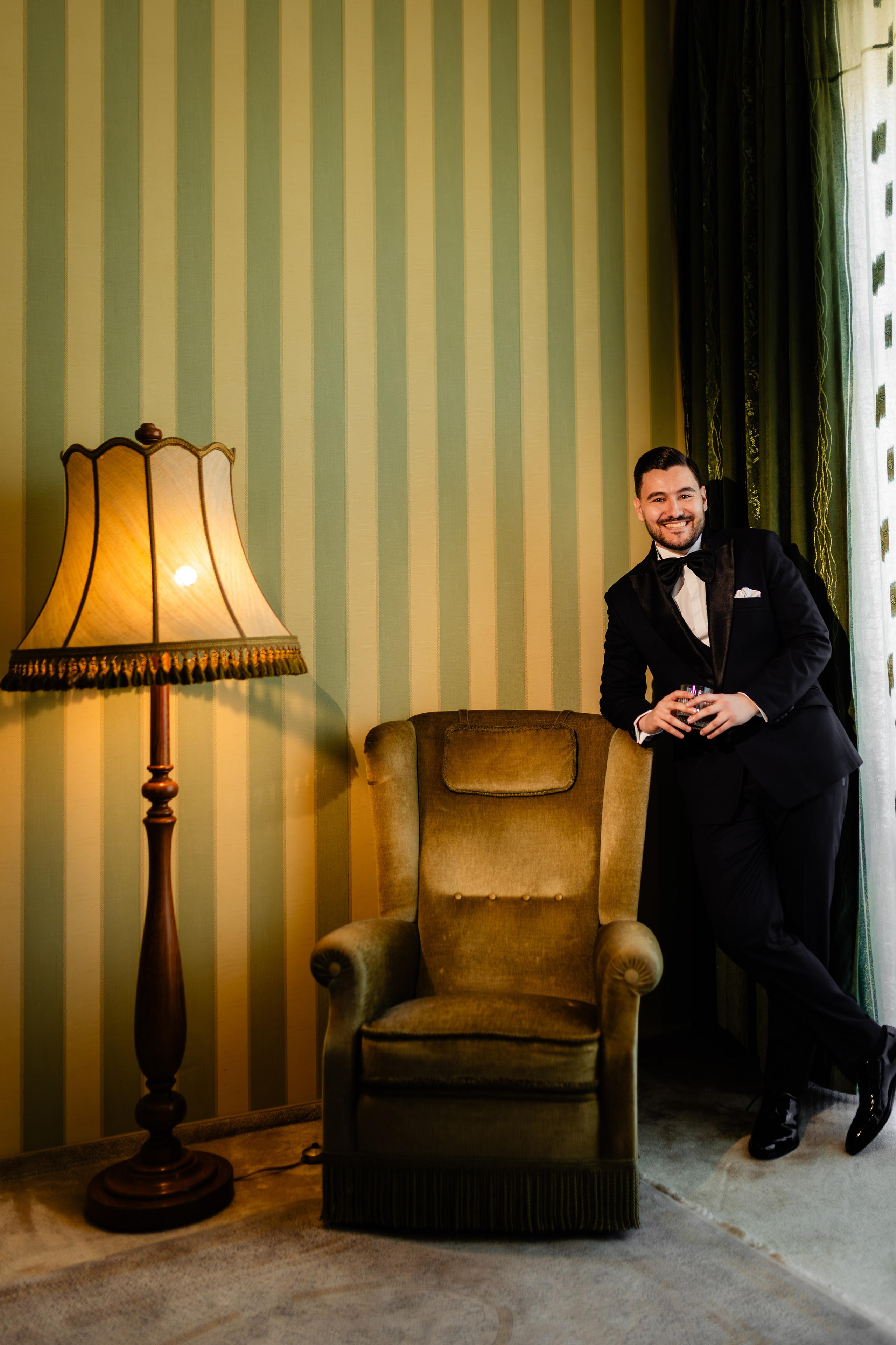 Hello, I’m Catalin Baloi, I’m a professional wedding, baptism, engagement and photoshoot photographer
