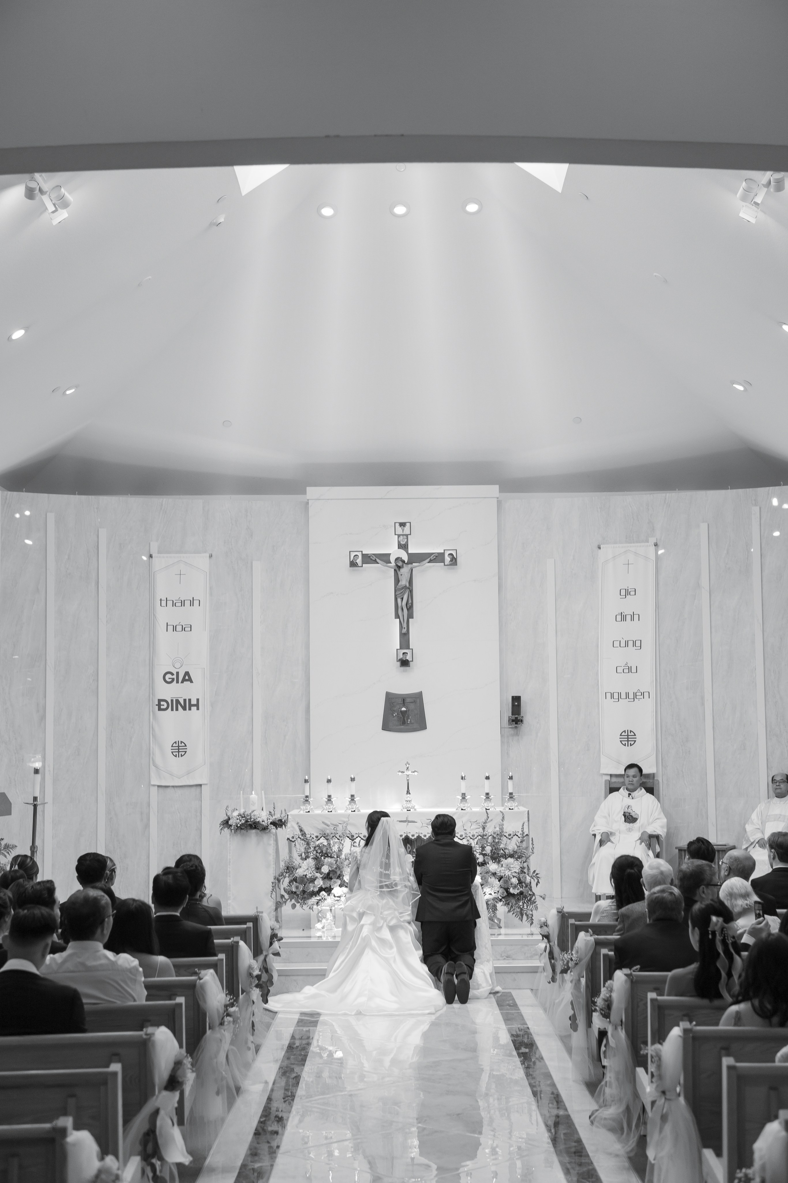 Wedding Photographer FAQ | What to Know Before Booking