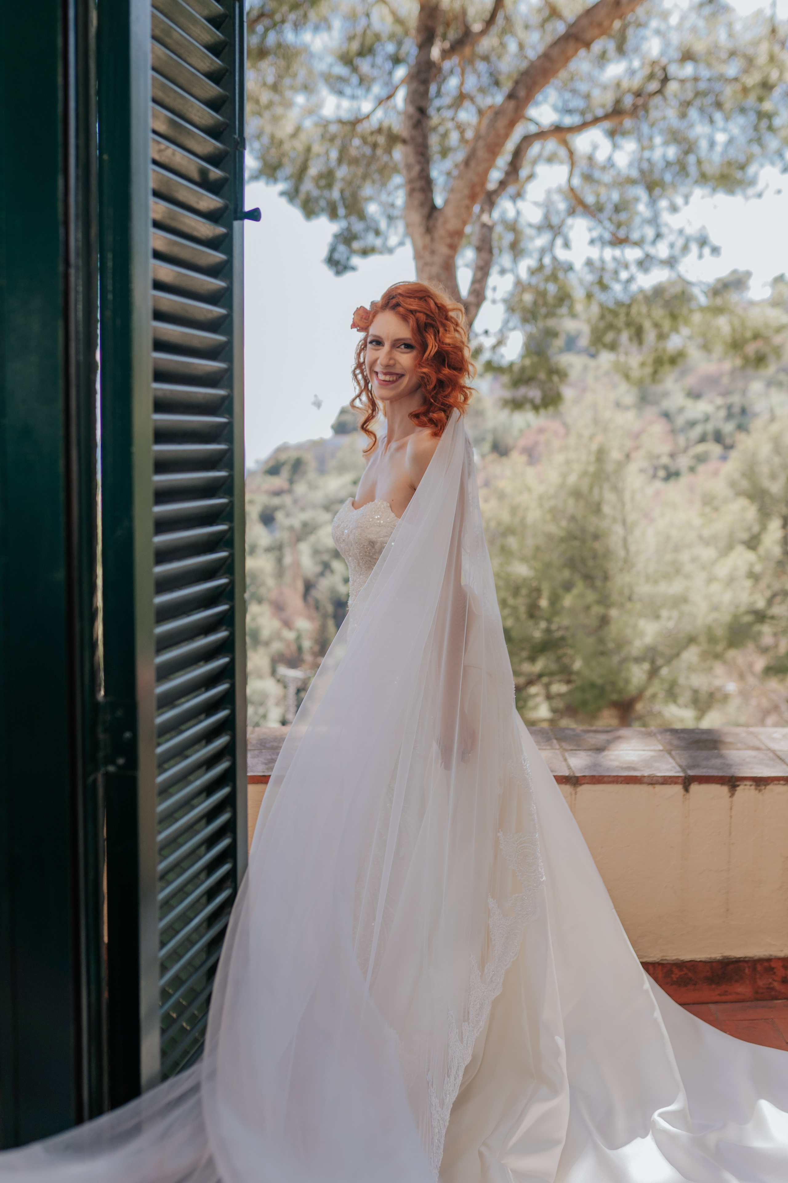 Havie & Isabel — a wedding in Gaudí’s Crypt. DiaFoto Weddings · Premium Destination Wedding Photographer & Videographer in Barcelona