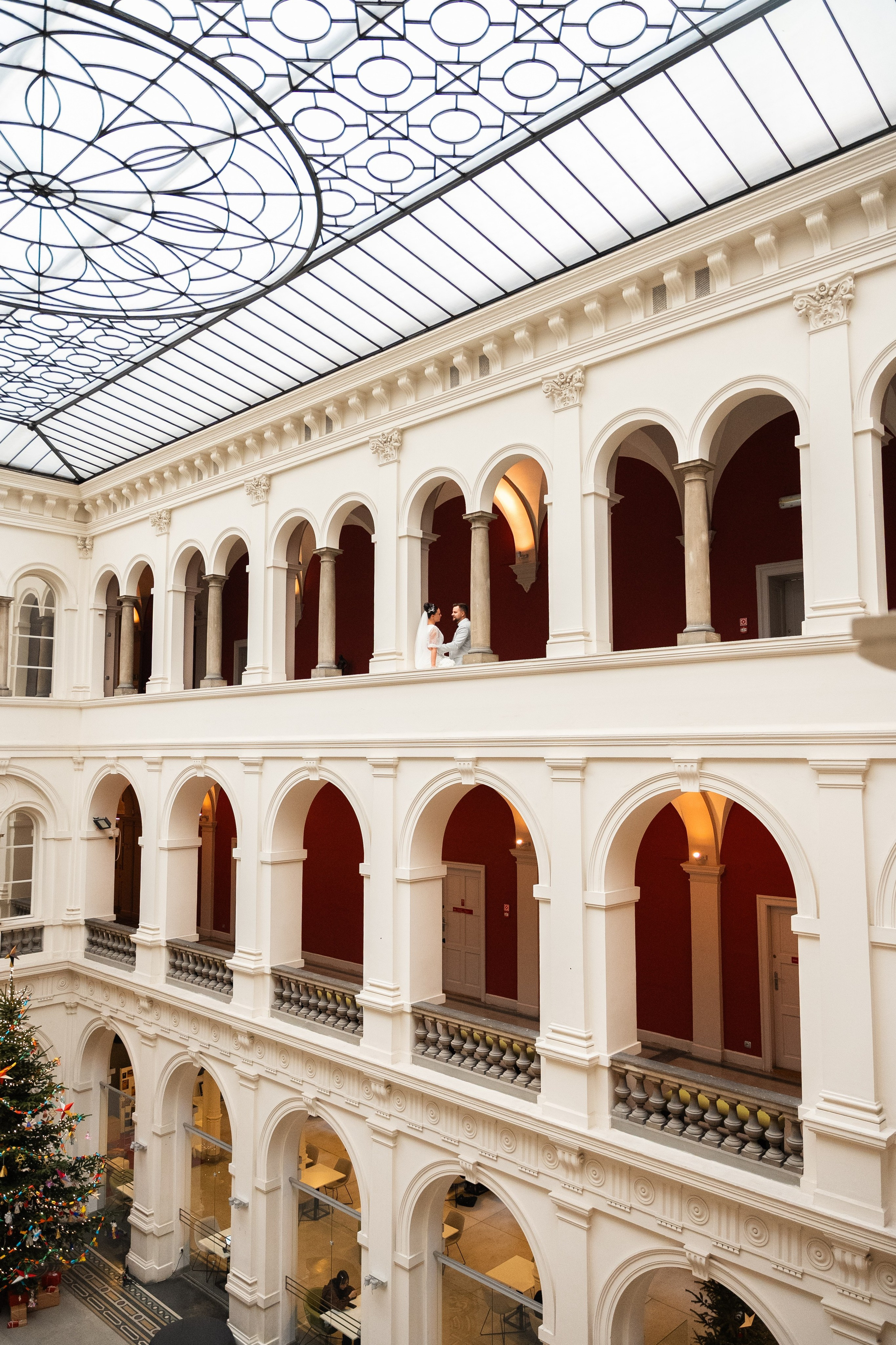 Wroclaw museum wedding photoshoot