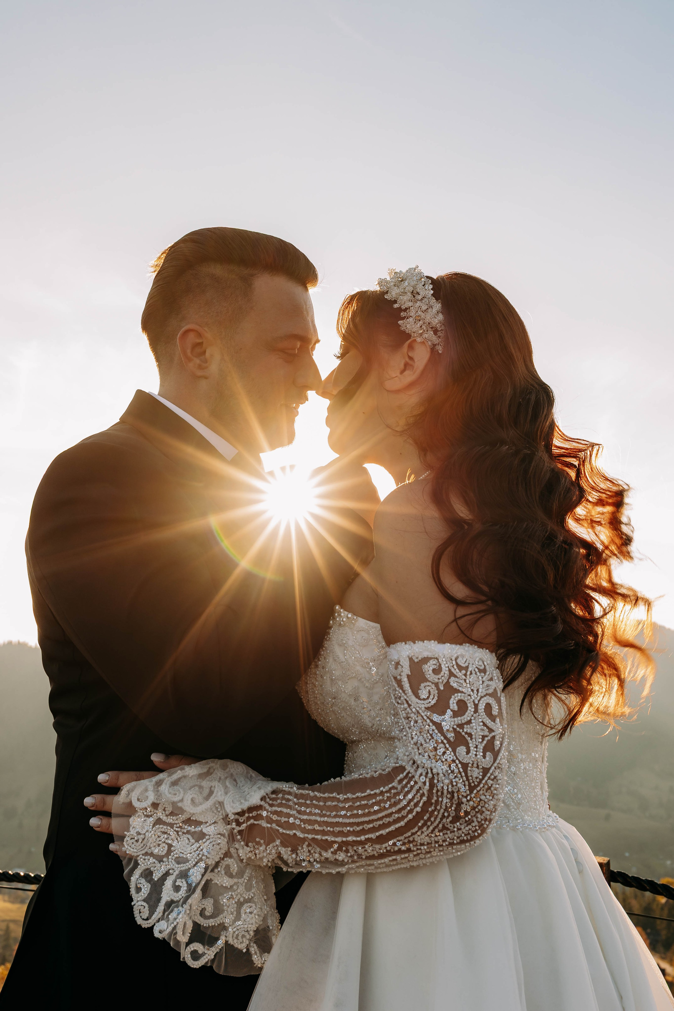 After Weddings. Acasa