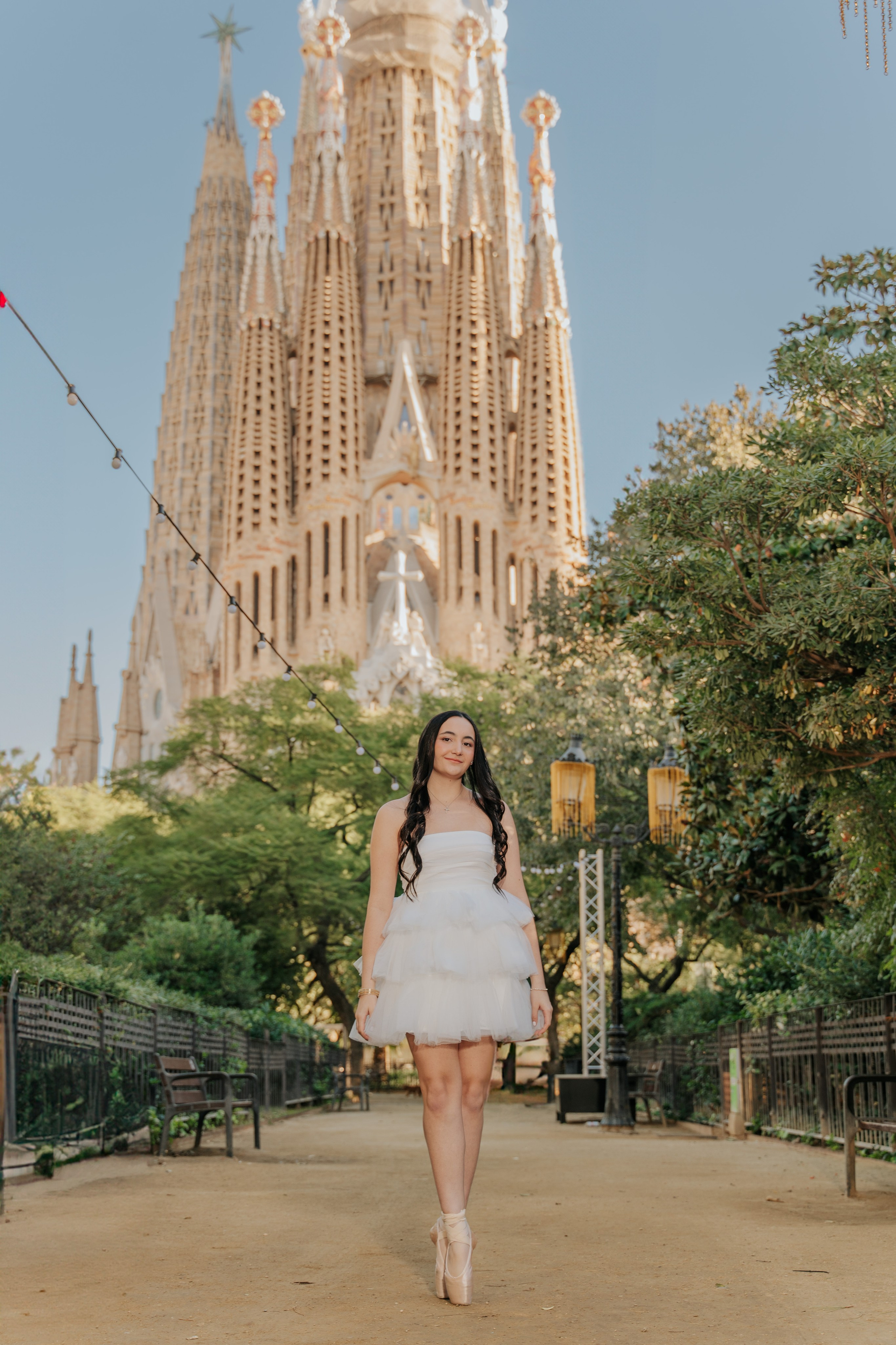 A Quinceañera (15th birthday) photoshoot in Barcelona. DiaFoto — Wow Photographer in Barcelona | Premium Barcelona Photoshoot Experience