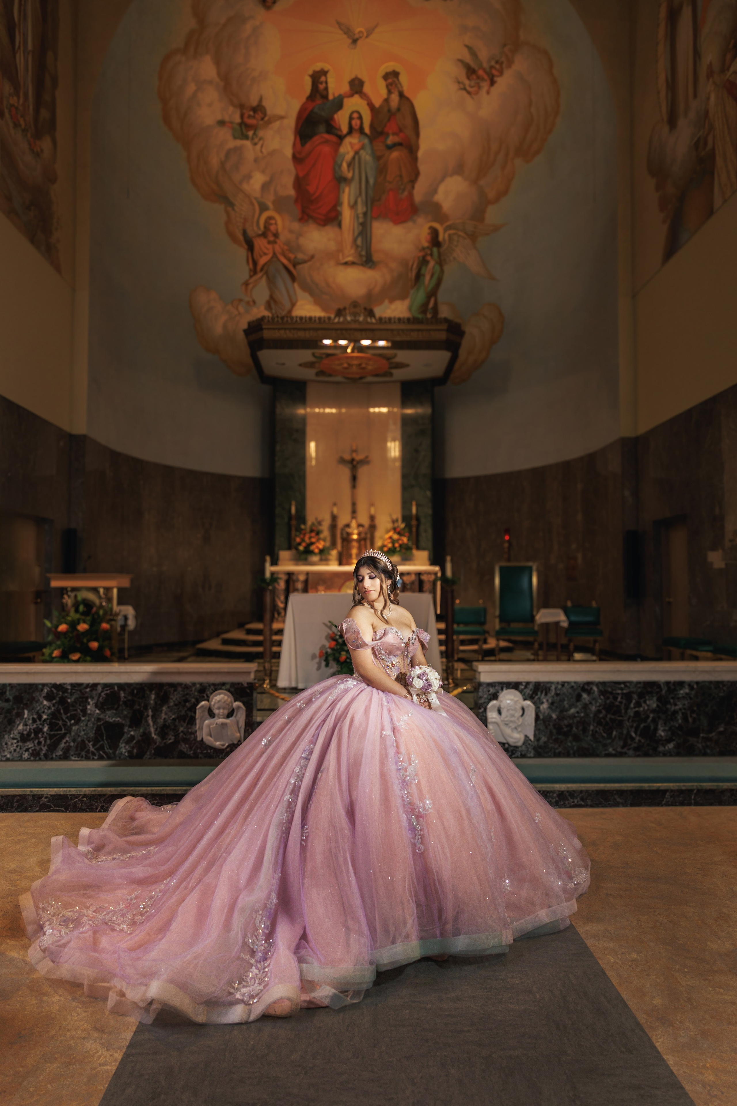 Elegant quinceanera with a beautiful pink dress photoshoot inside church gresham oregon captured for Hector Salazar phtotography