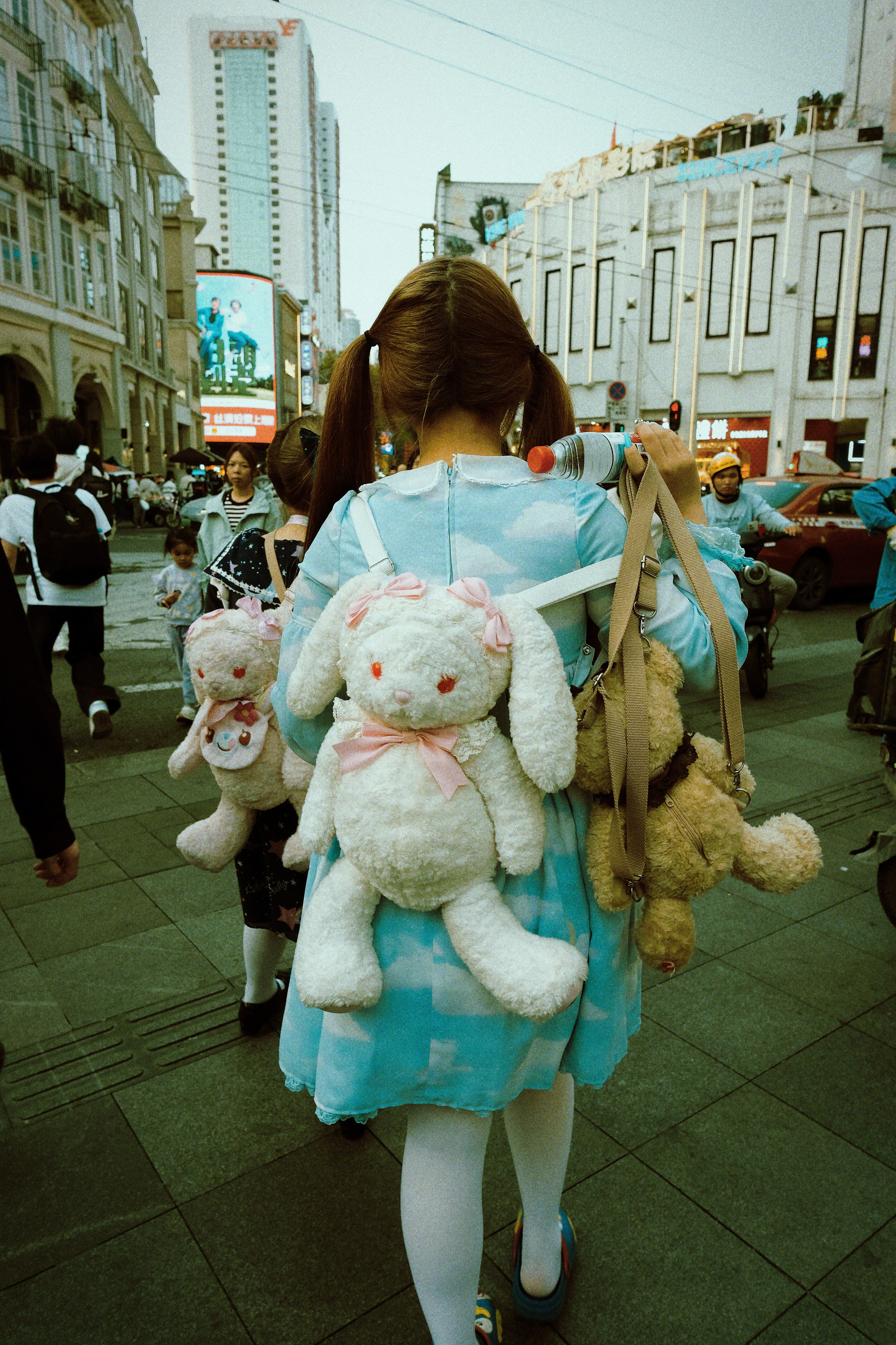 Candid Street Photography in Guangzhou | China 🇨🇳. 中国街头摄影 | The Streets of China Through My Eyes | 深圳