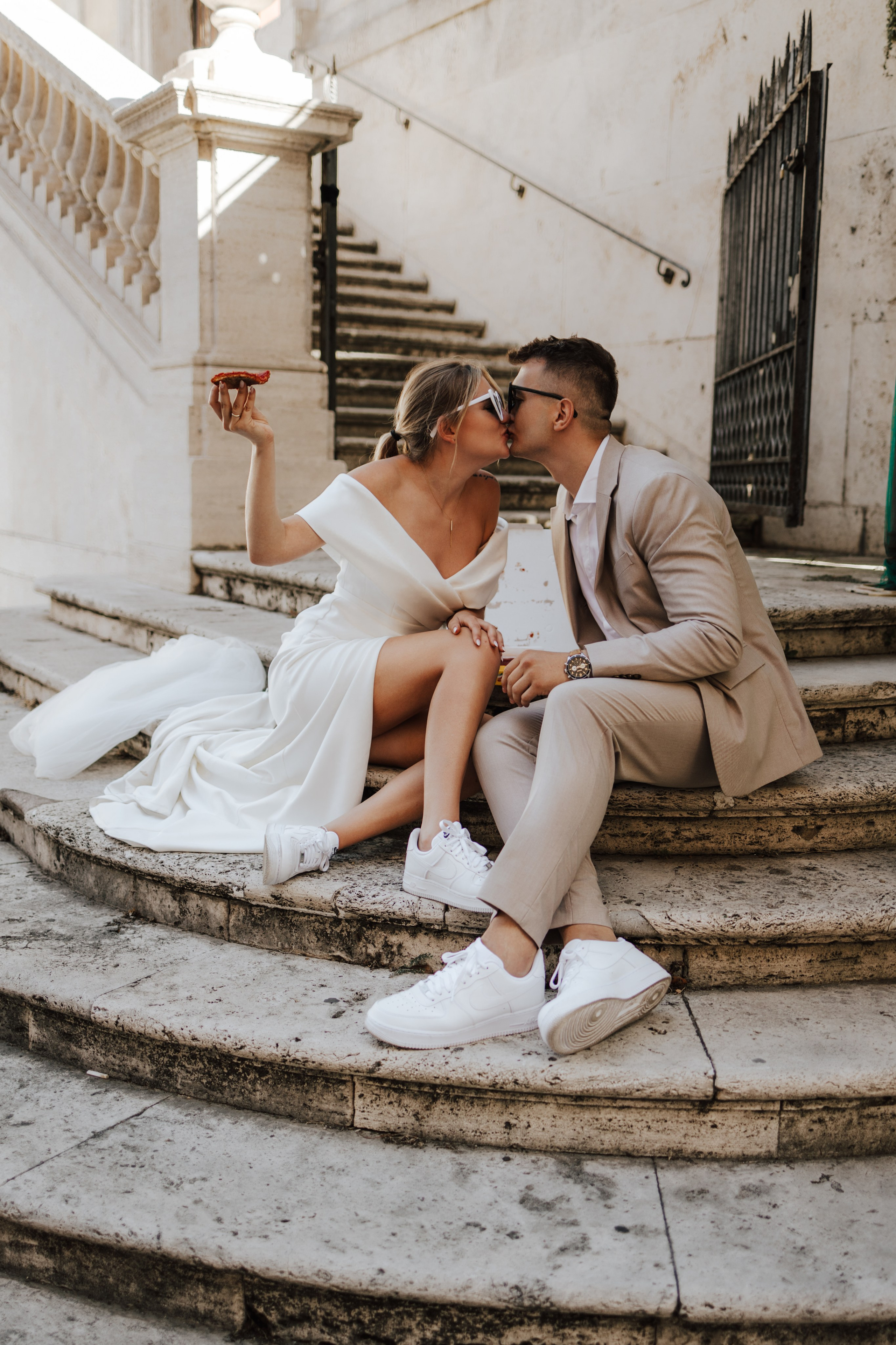 Rzym – pełen historii, ciepła i włoskiego temperamentu – stał się tłem dla wyjątkowej historii Klaudii i Michała 🤎. Fotograf Siedlce