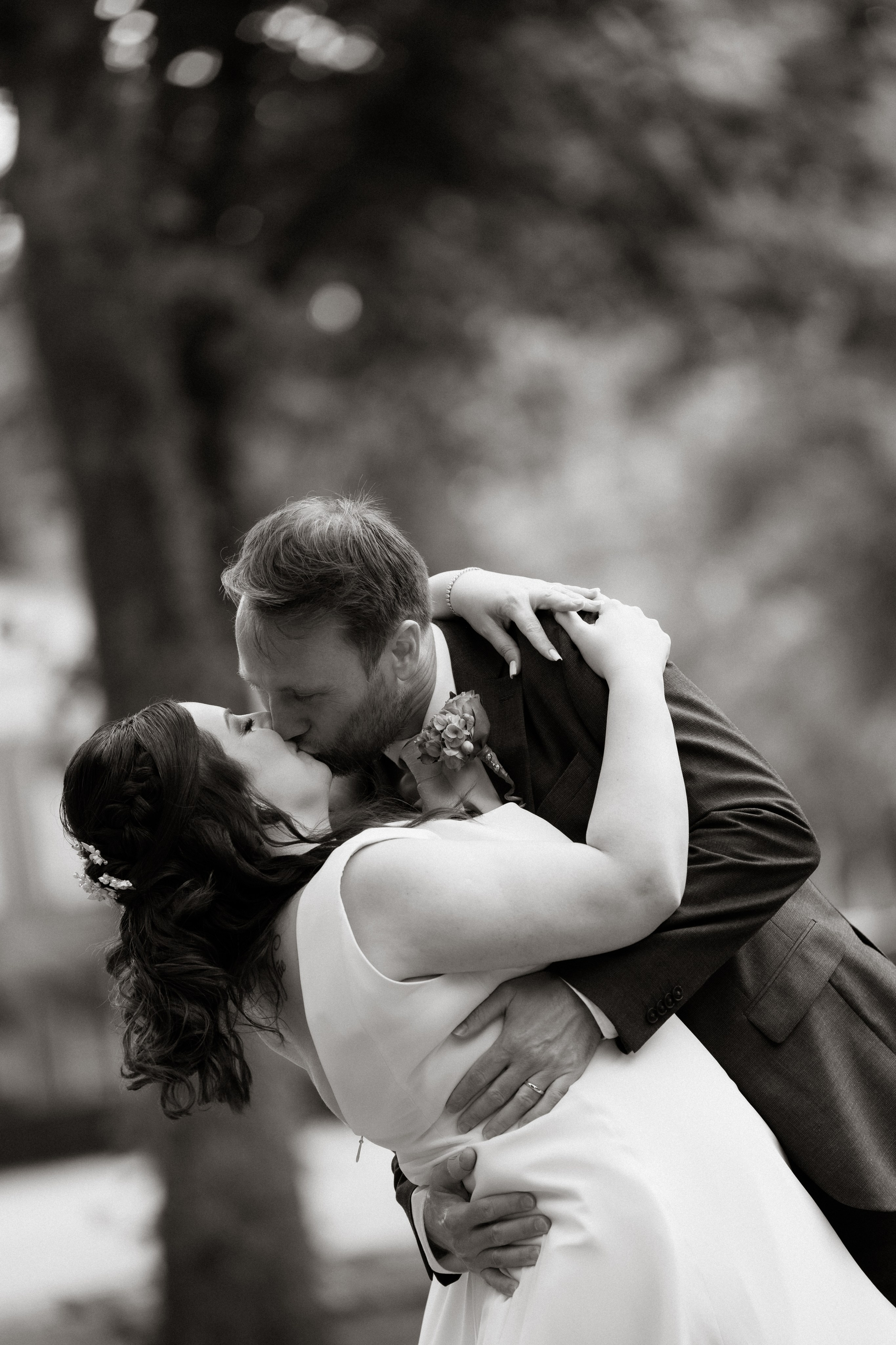 Services. Nanda Hess | Couples, Family, Motherhood & Elopement Photographer in the Netherlands
