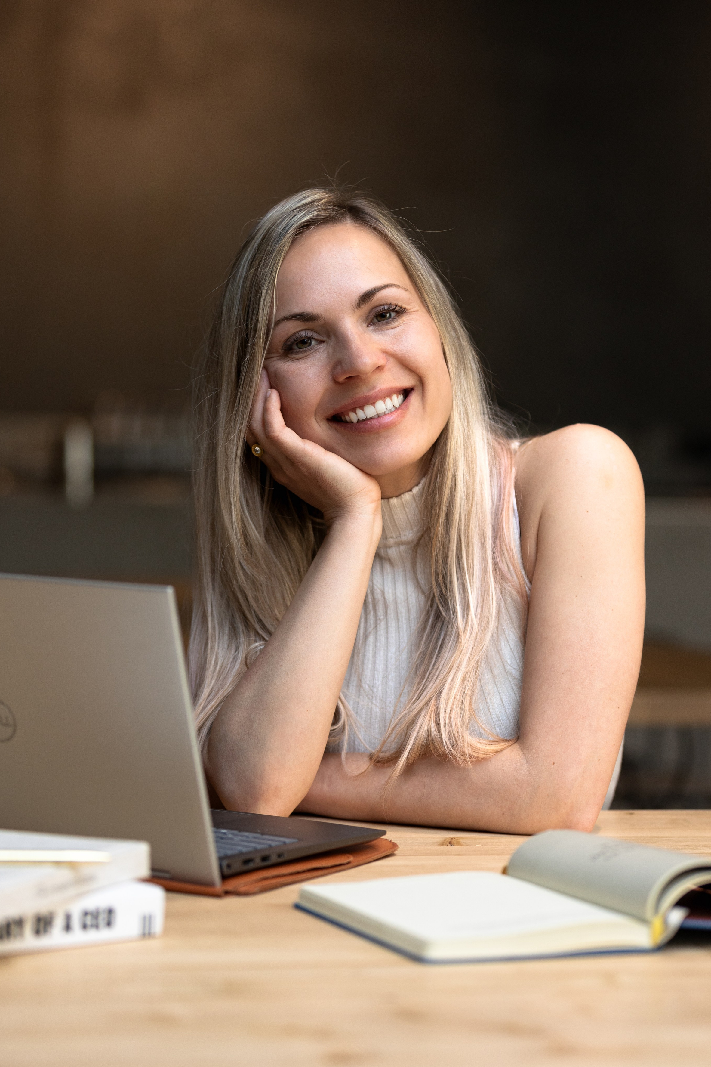 FOTO WORKSHOPY. Dana Lišková — Empatická fotografka | Introspektivní umělkyně | Neurodivergentní koučka| Zakladatelka Artepy.cz