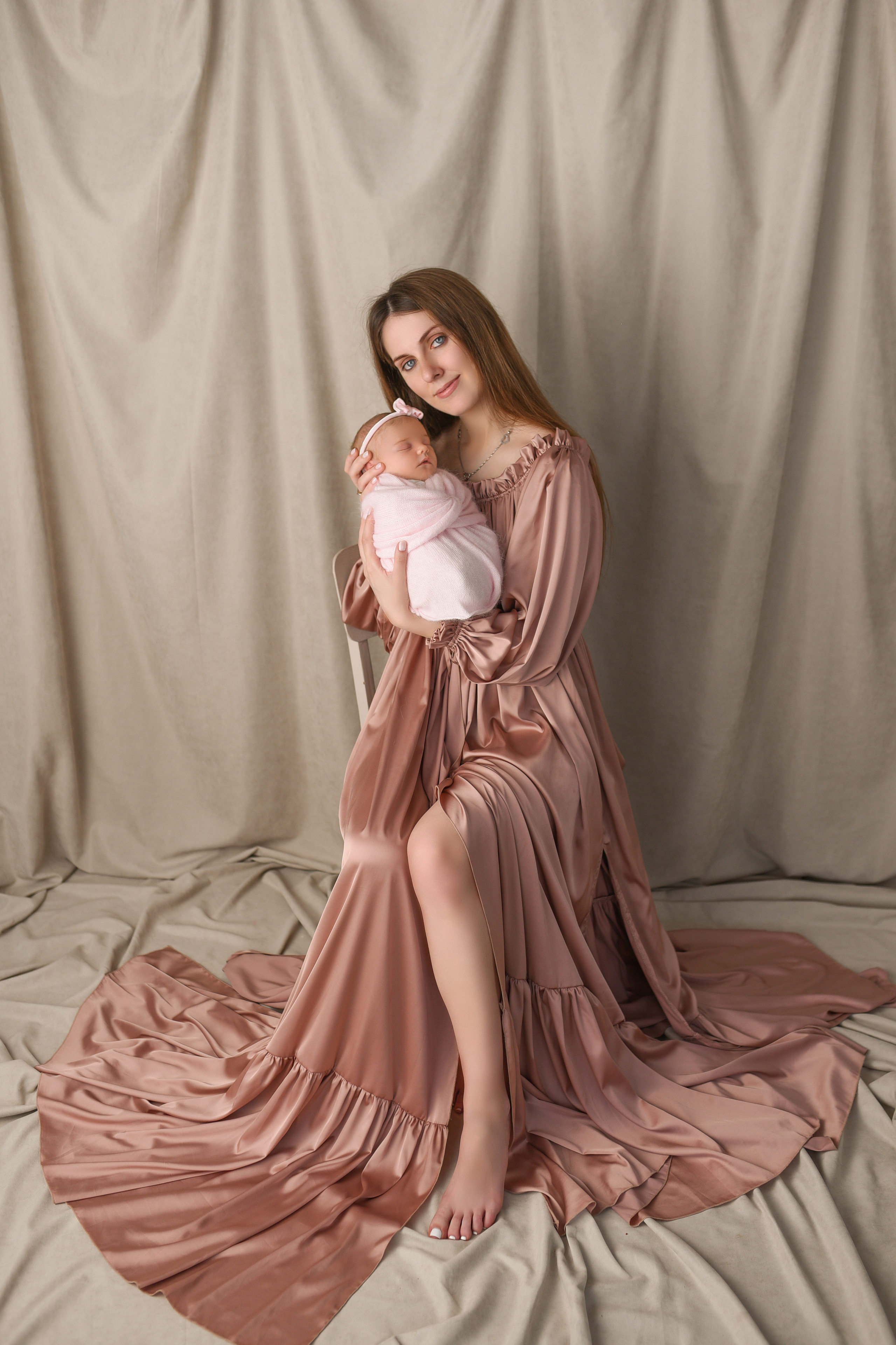 Главная. Фоторгаф новонароджених та вагітності в Києві Олена Єрмоленко