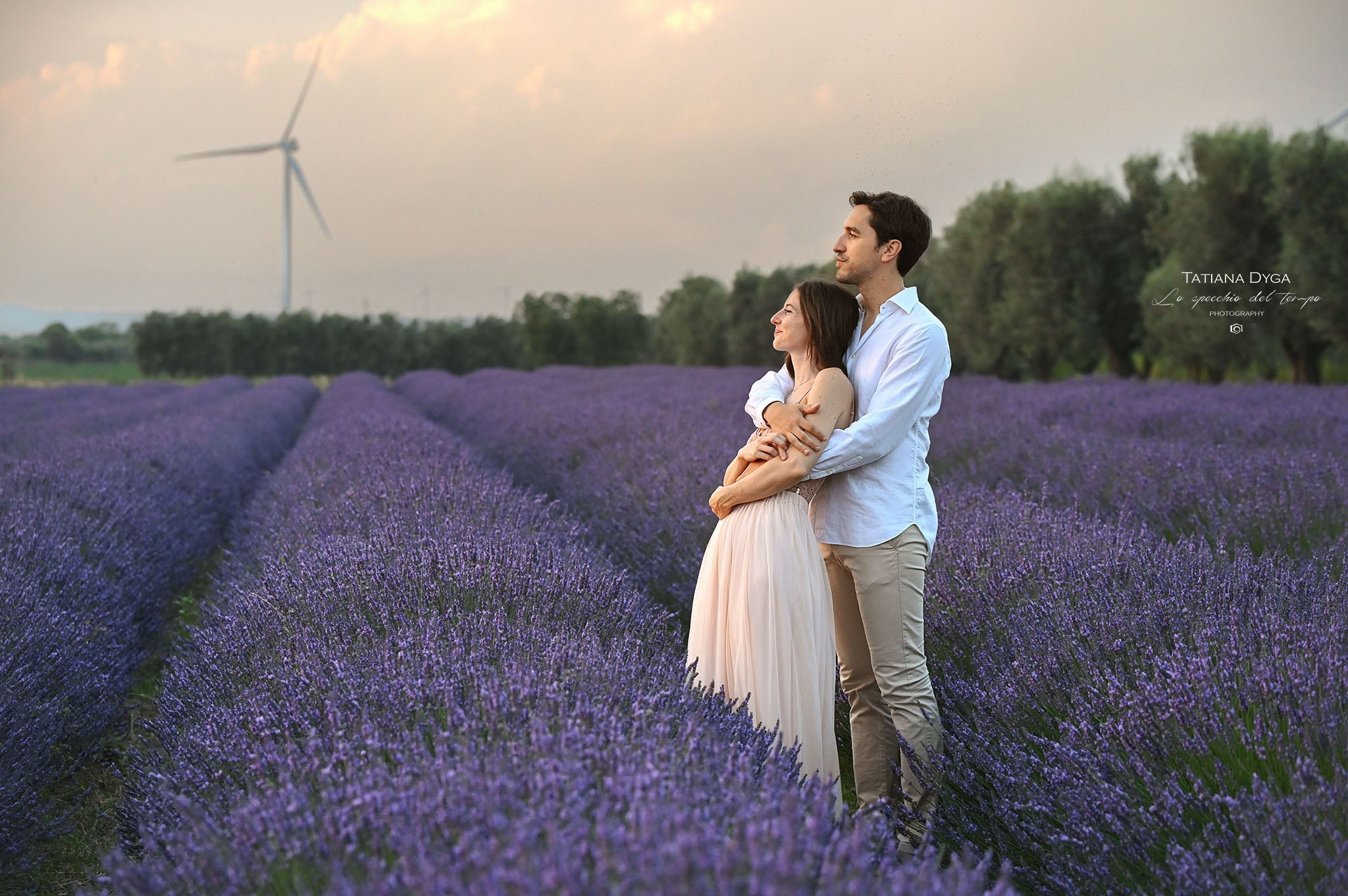 servizi fotografici, fotografo famiglia, foto nei campi , foto al tramonto , servizi fotografici, foto reportage, prematrimoniale, fotografo di matrimonio