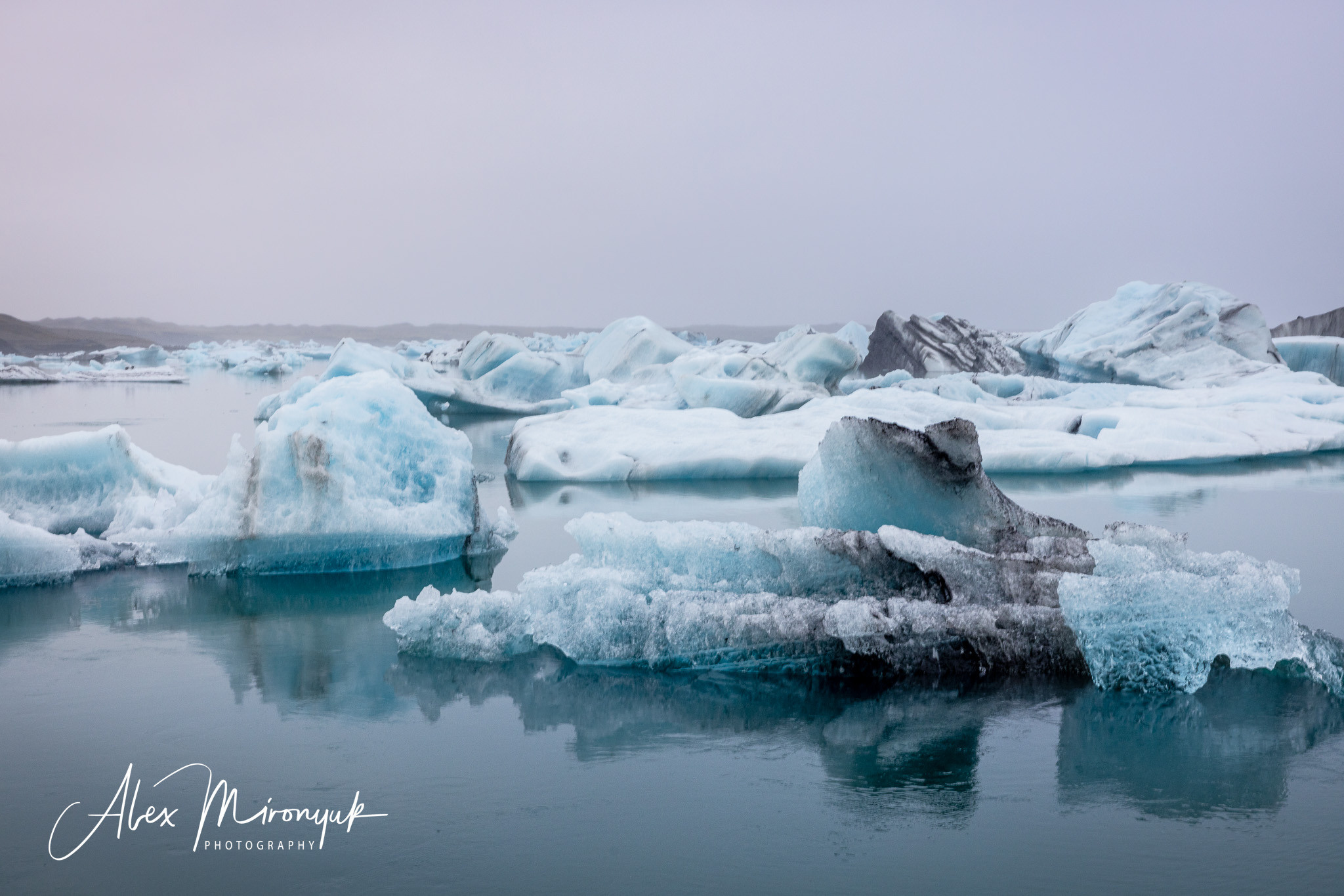 All Colors Of Iceland. Pet, Senior, Landscape, portrait studio, photographer in Miami and Sou
