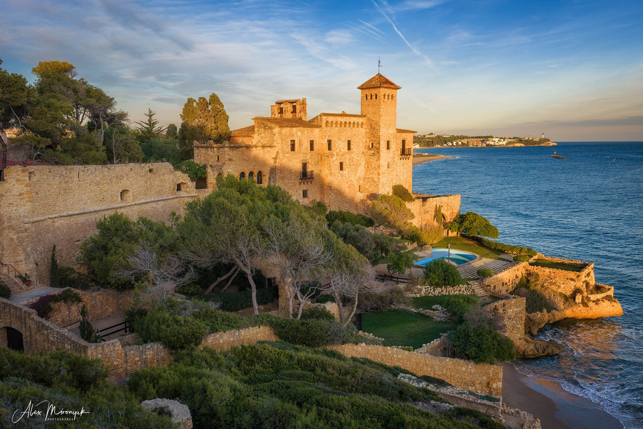 Catalonian Medieval Castles. Pet, Senior, Landscape, portrait studio, photographer in Miami and Sou