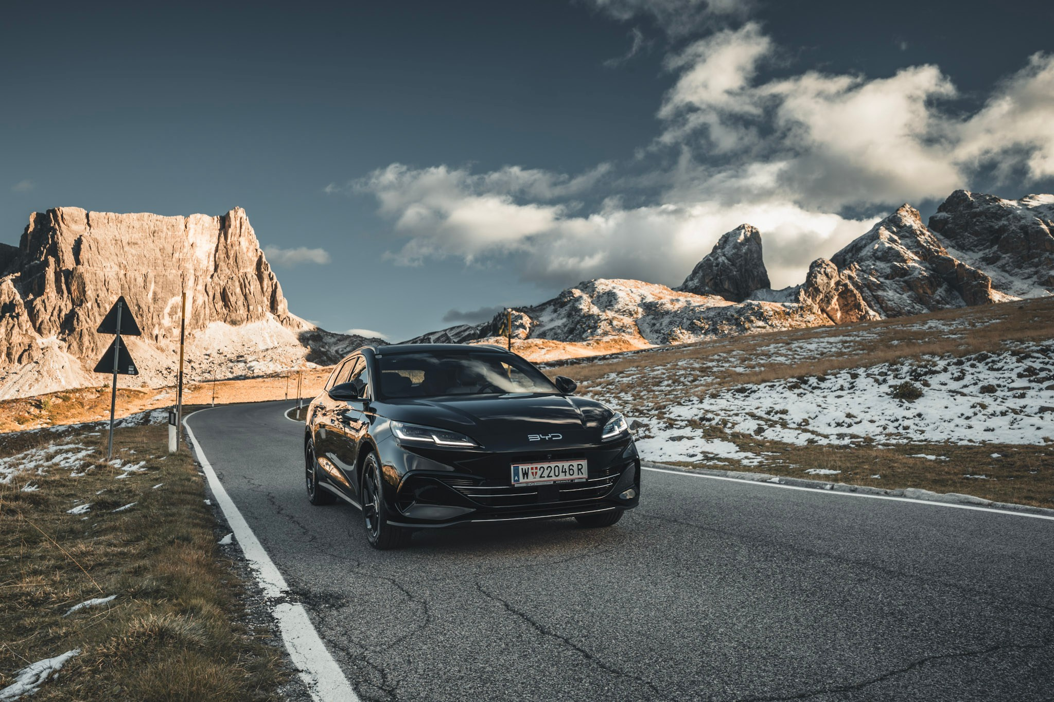 BYD Seal 6 DM-i am Passo Giau – Automotive-Fotografie