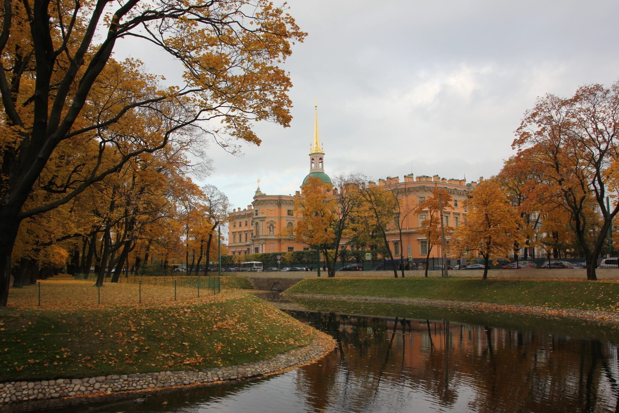 Осенняя съемка. Михайловский сад СПб