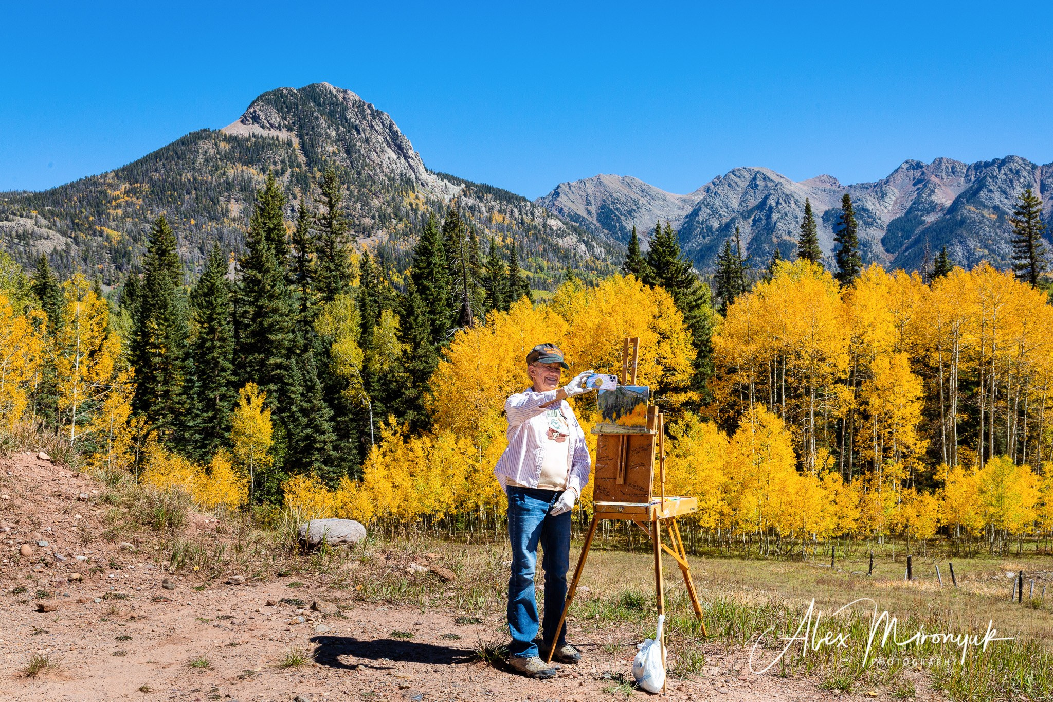 Fall Colors Of Colorado. Pet, Senior, Landscape, portrait studio, photographer in Miami and Sou