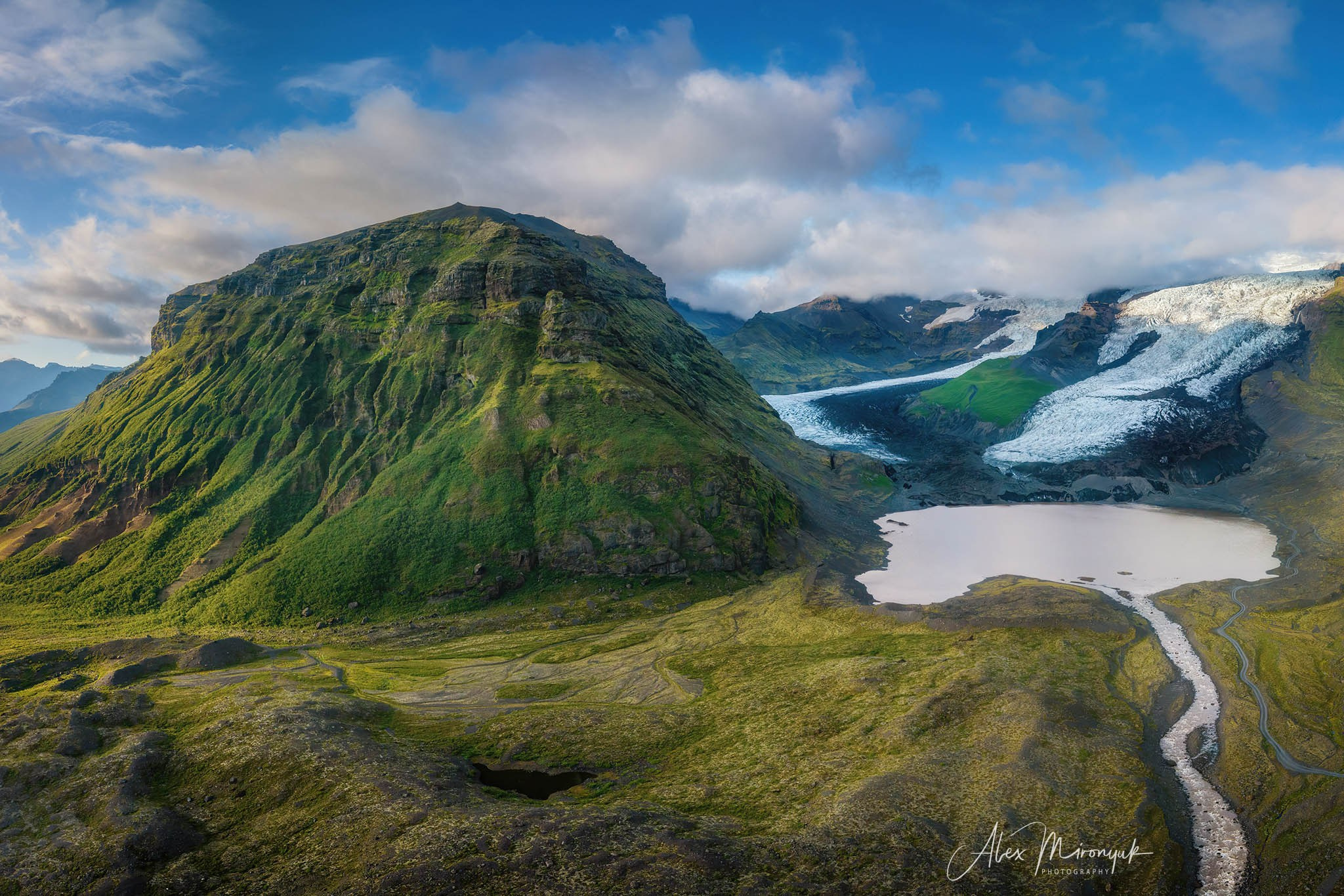 All Colors Of Iceland. Pet, Senior, Landscape, portrait studio, photographer in Miami and Sou