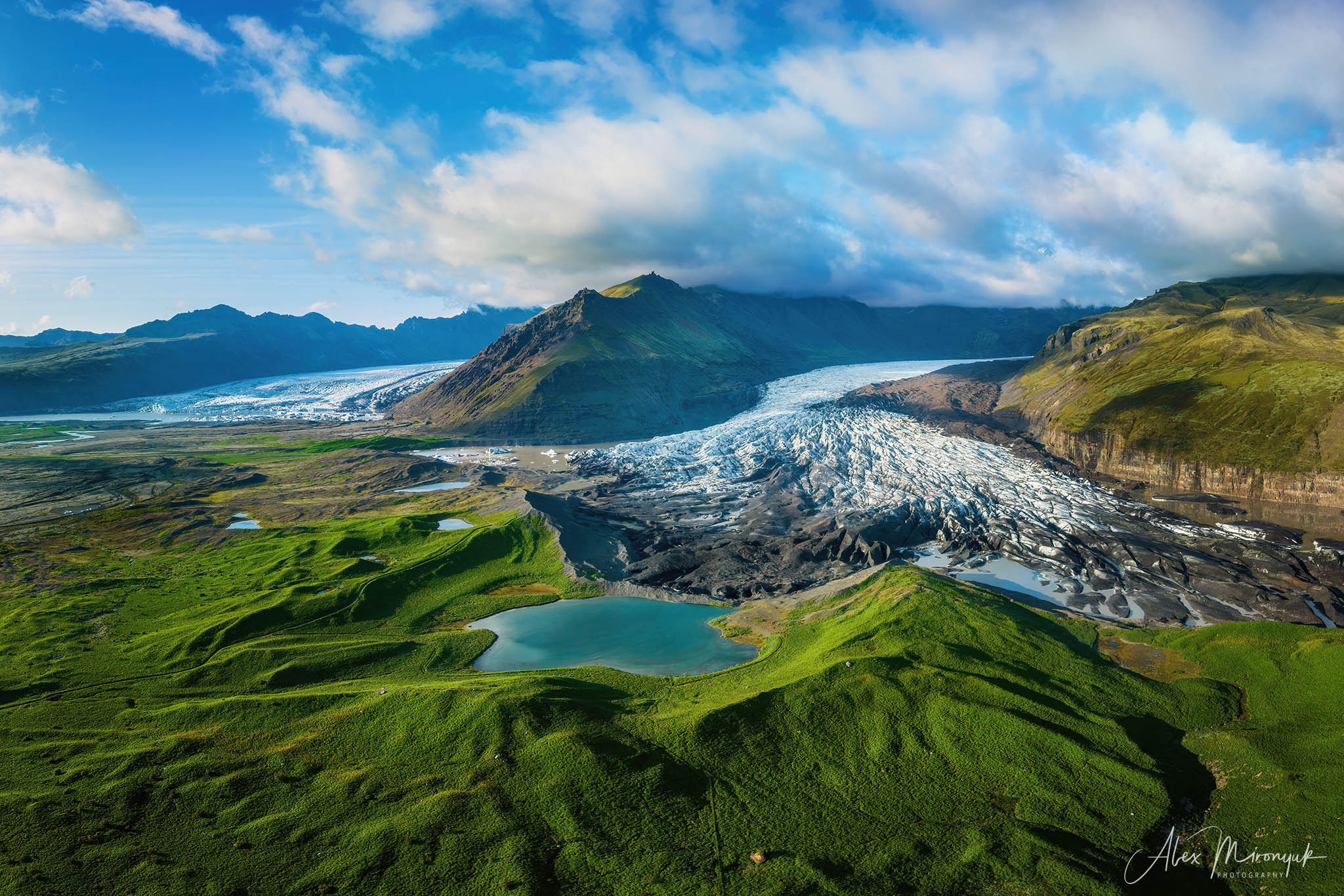 All Colors Of Iceland. Pet, Senior, Landscape, portrait studio, photographer in Miami and Sou
