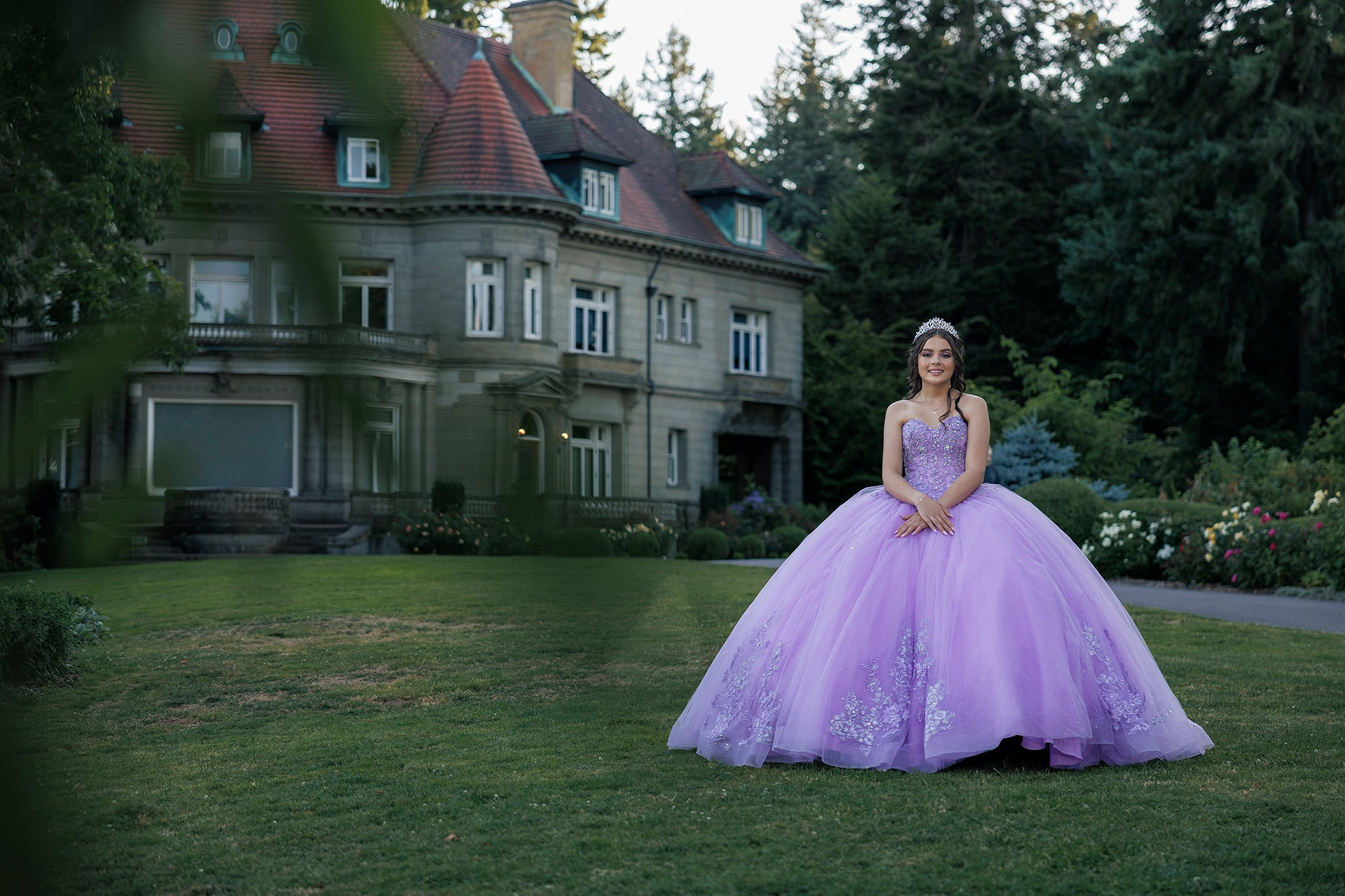 The 5 Best Quinceañera Photoshoot Locations in Oregon. Fotógrafo de Quinceañeras en Portland | Fotografía de Quince Años en Oregon y Washington