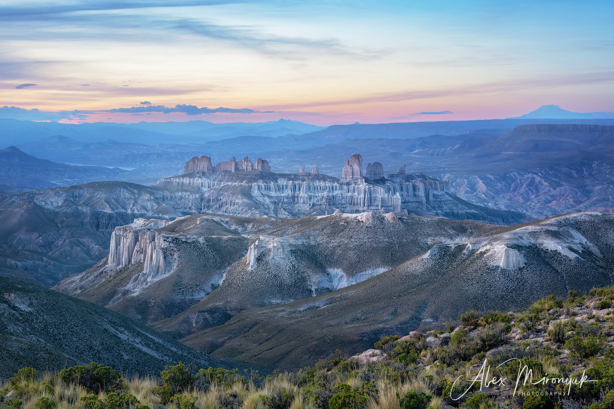 Bolivia Adventure — 2025. Pet, Senior, Landscape, portrait studio, photographer in Miami and Sou