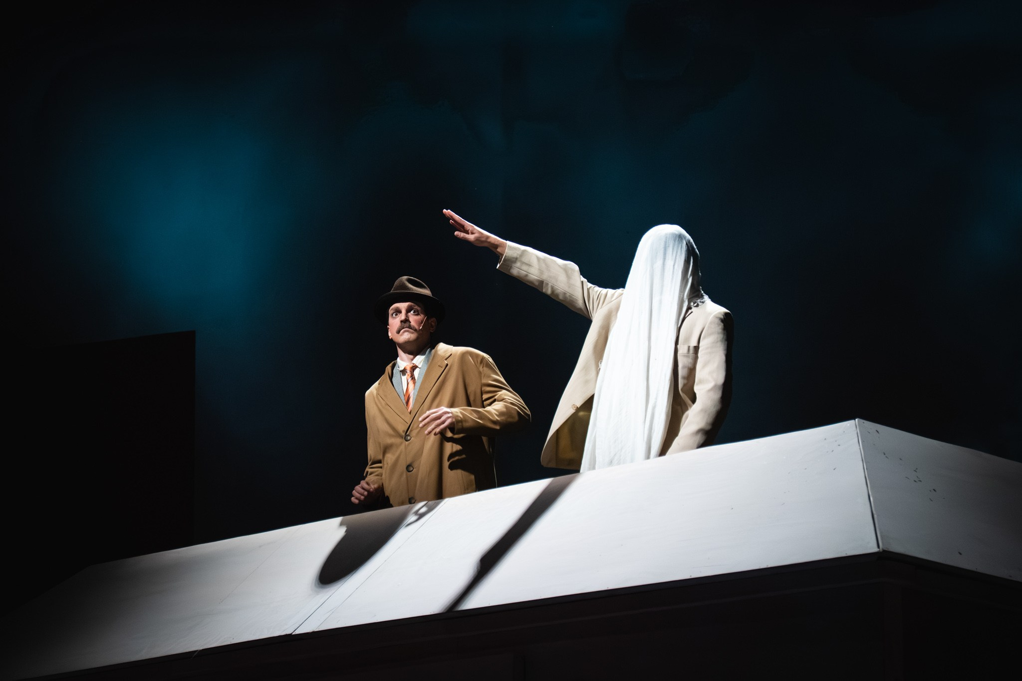 Vlad Udrescu catalin miculeasa iubitul meu dusman gianina carbunariu Catalin Glavan fotograf craiova teatru national