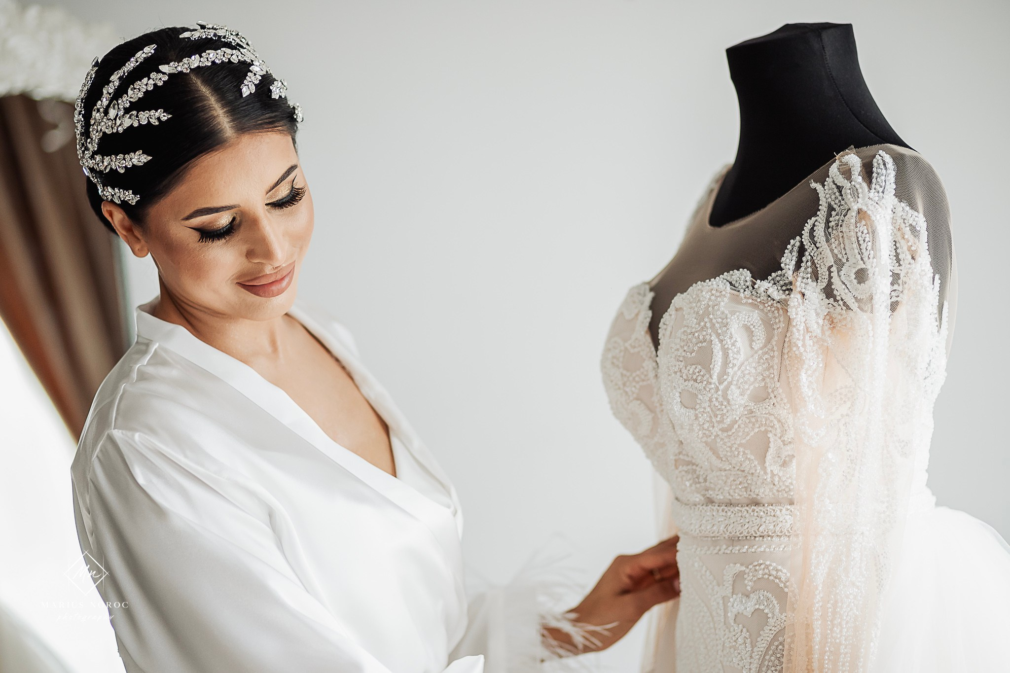 Cum Să-ți Pregătești Lista de Fotografii Esențiale pentru Nuntă