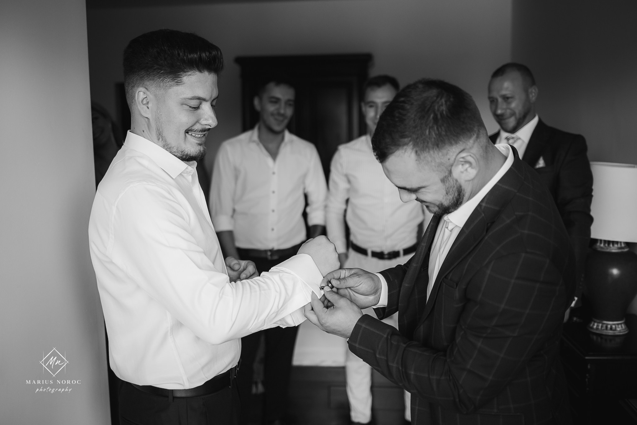 Ghidul Definitiv al Mirelui: Sfaturi Esențiale pentru Pregătirea Perfe