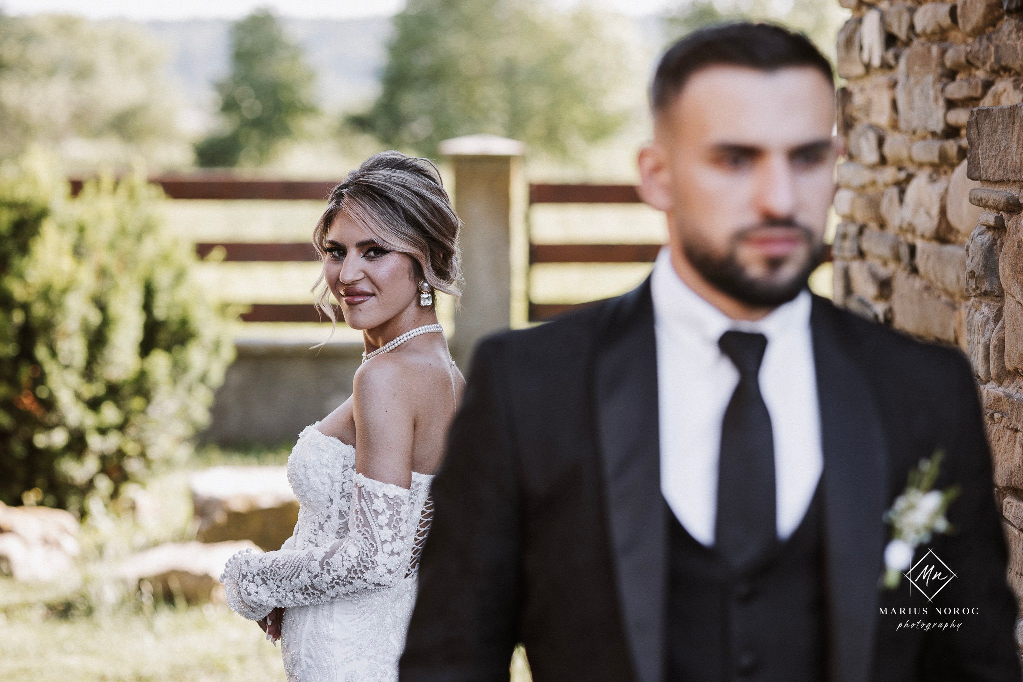 Cum să Alegi Cel Mai Bun Fotograf de Nuntă pentru Ziua Ta Specială