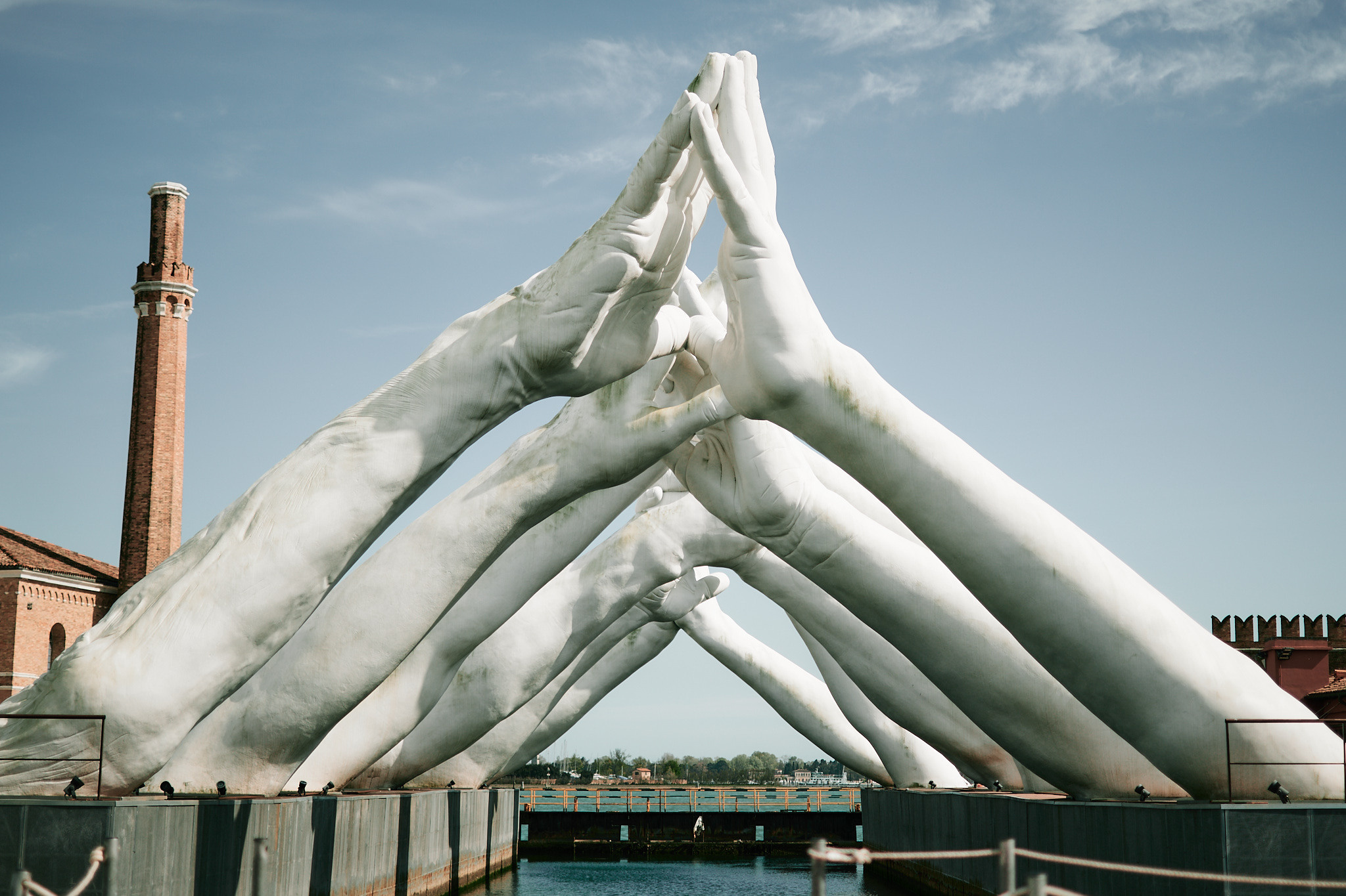 Monumental Sculpture In Venice Giant Hands “Building Bridges”