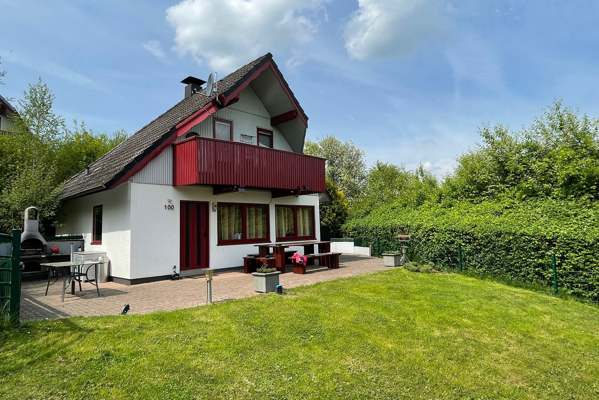 Seepark Kirchheim lädt zu&nbsp;Ruhe und Entspannung,&nbsp;spannenden Sportaktivitäten - Wasserski fahren an&nbsp;der dort bestehenden Anlage. 