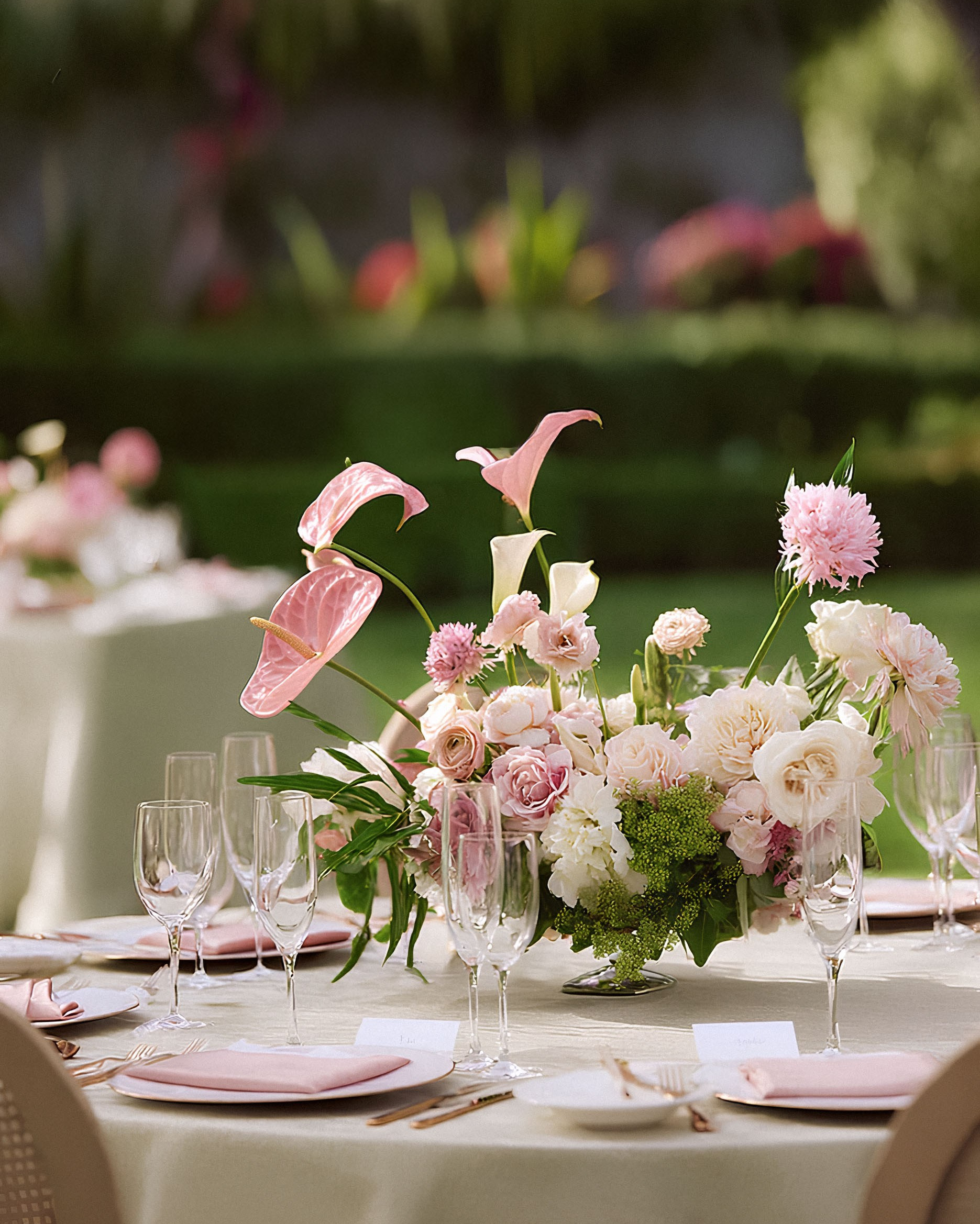 ЦВЕТОЧНОЕ ОФОРМЛЕНИЕ СТОЛОВ ДЛЯ ЛЕТНИХ СВАДЕБ В БОДРУМЕ. Элиана Плотская — организация свадеб и мероприятий в Бодруме и Стамбуле