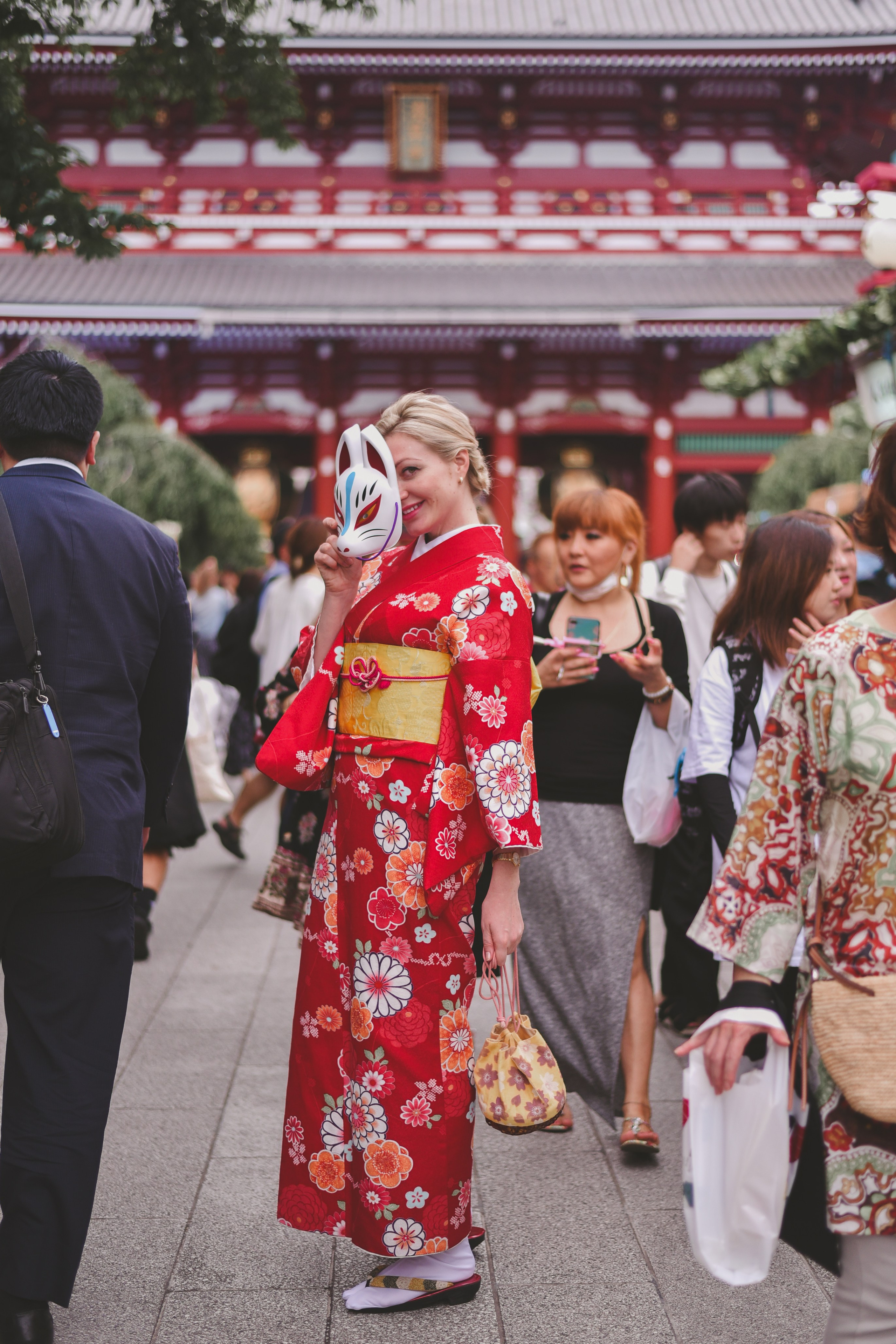 Services Ru. Photographer in Tokyo, Japan