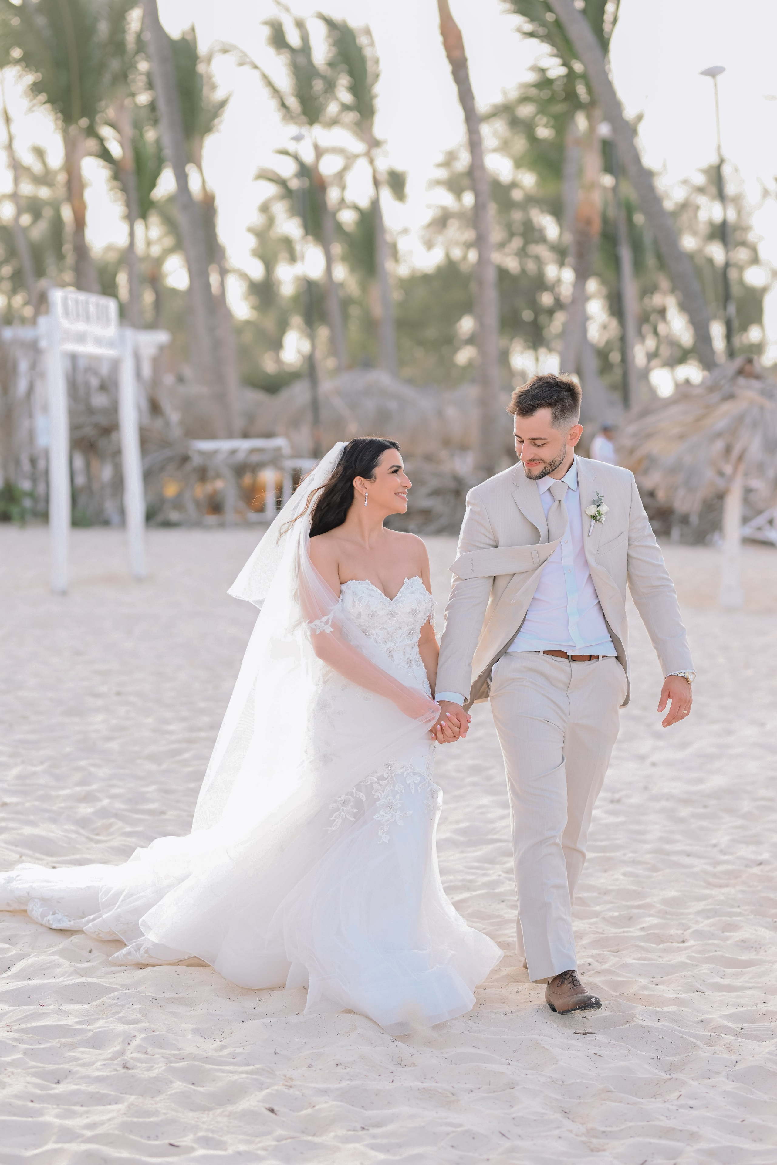 Jessica & Bartlomiej’s Dream Wedding at Kukua Beach Club