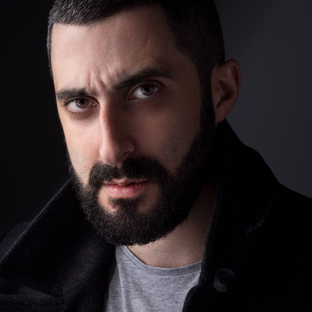 Contact. Wedding photographer Las Vegas