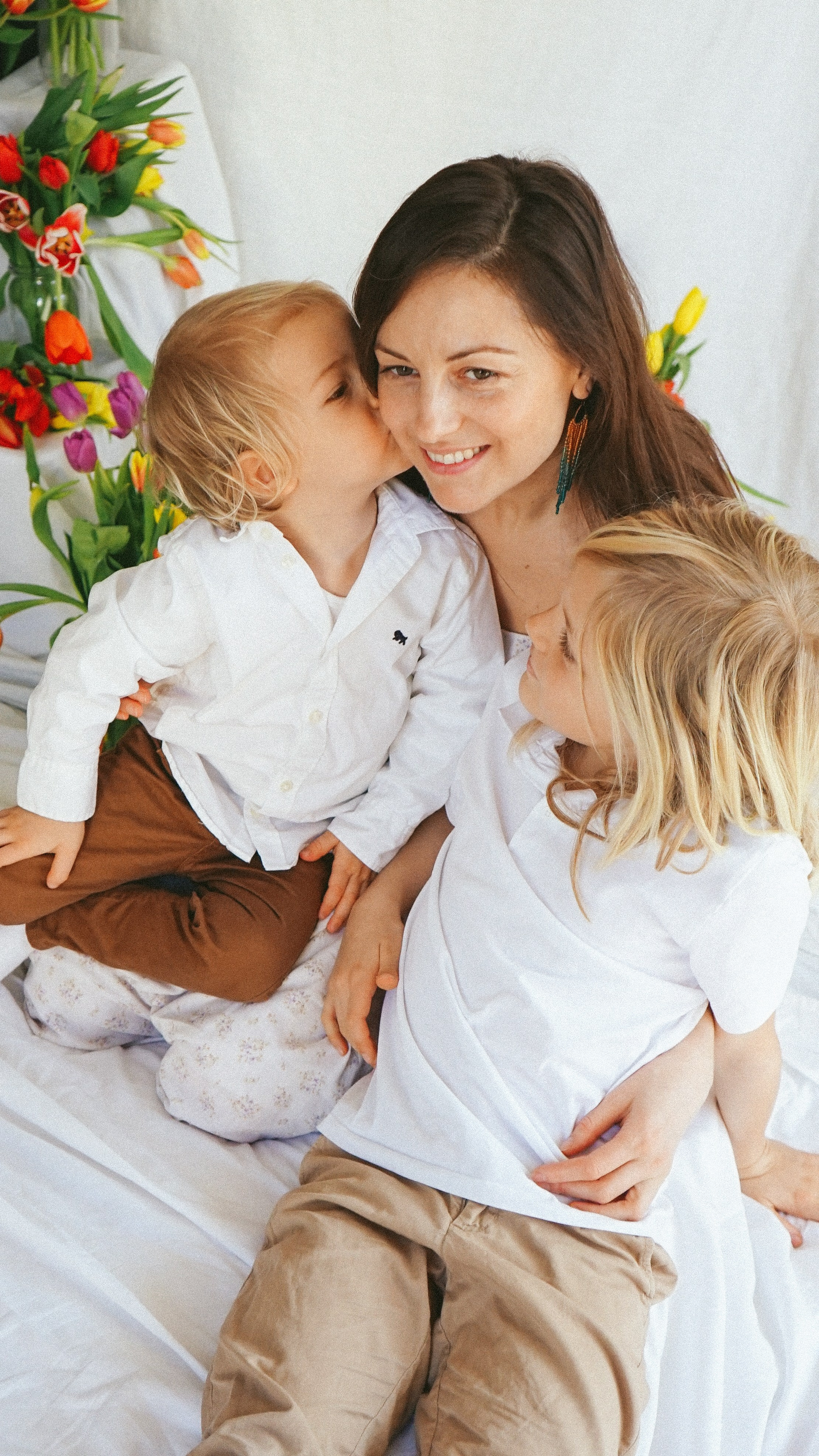 Bebelușul la Piept: Mărțișorul Părinților | Mădălina Beda. Madalina Beda- Artist vizual, fotograf, doula la nastere, consultant babywearing Brasov si in toata tara