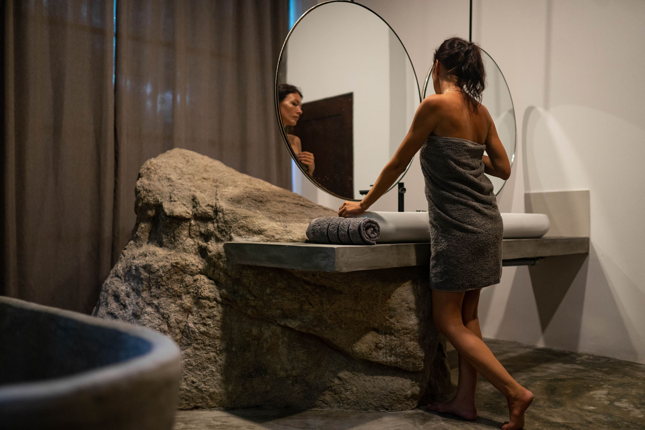 Contacts. Una town. NEW-GENERATION housing in Sri Lanka