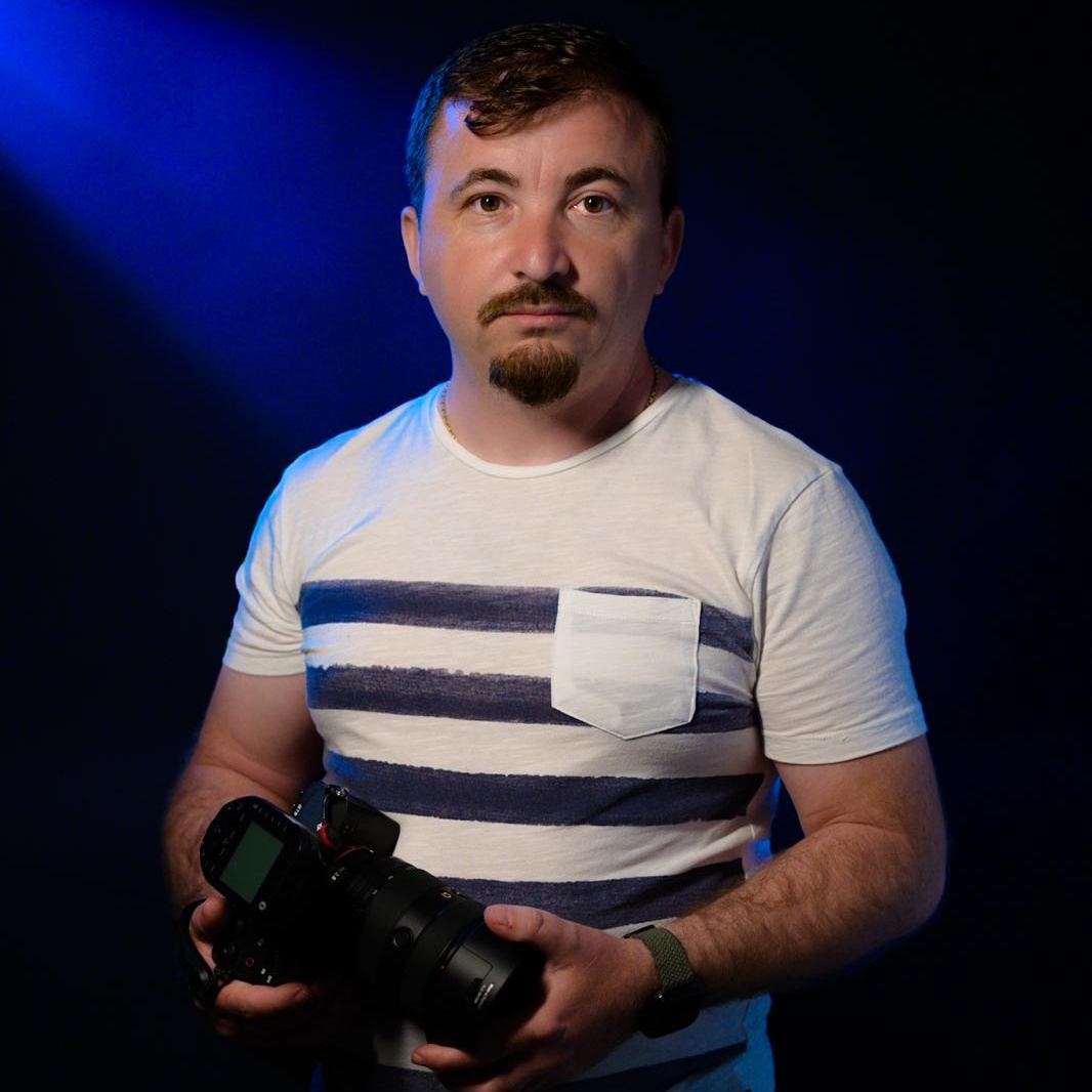 Despre Mine. Foto Studio — Fotograf de evenimente, nunti, botezuri, portrete