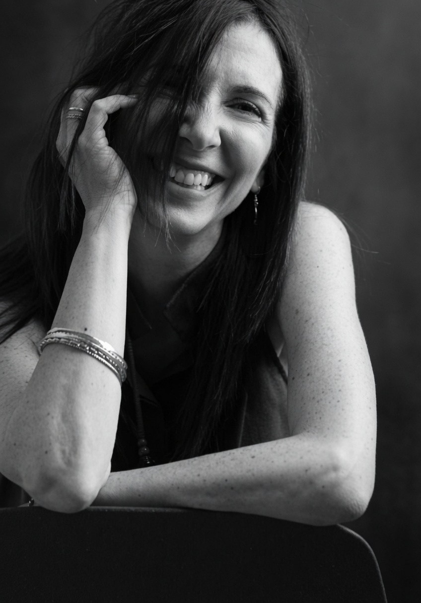 Sessione Fotografica di Ritratto in Studio Milano. Fotografa di matrimonio a Milano e in Lombardia. Racconto matrimoni con uno stile naturale, elegante e senza pose forzate